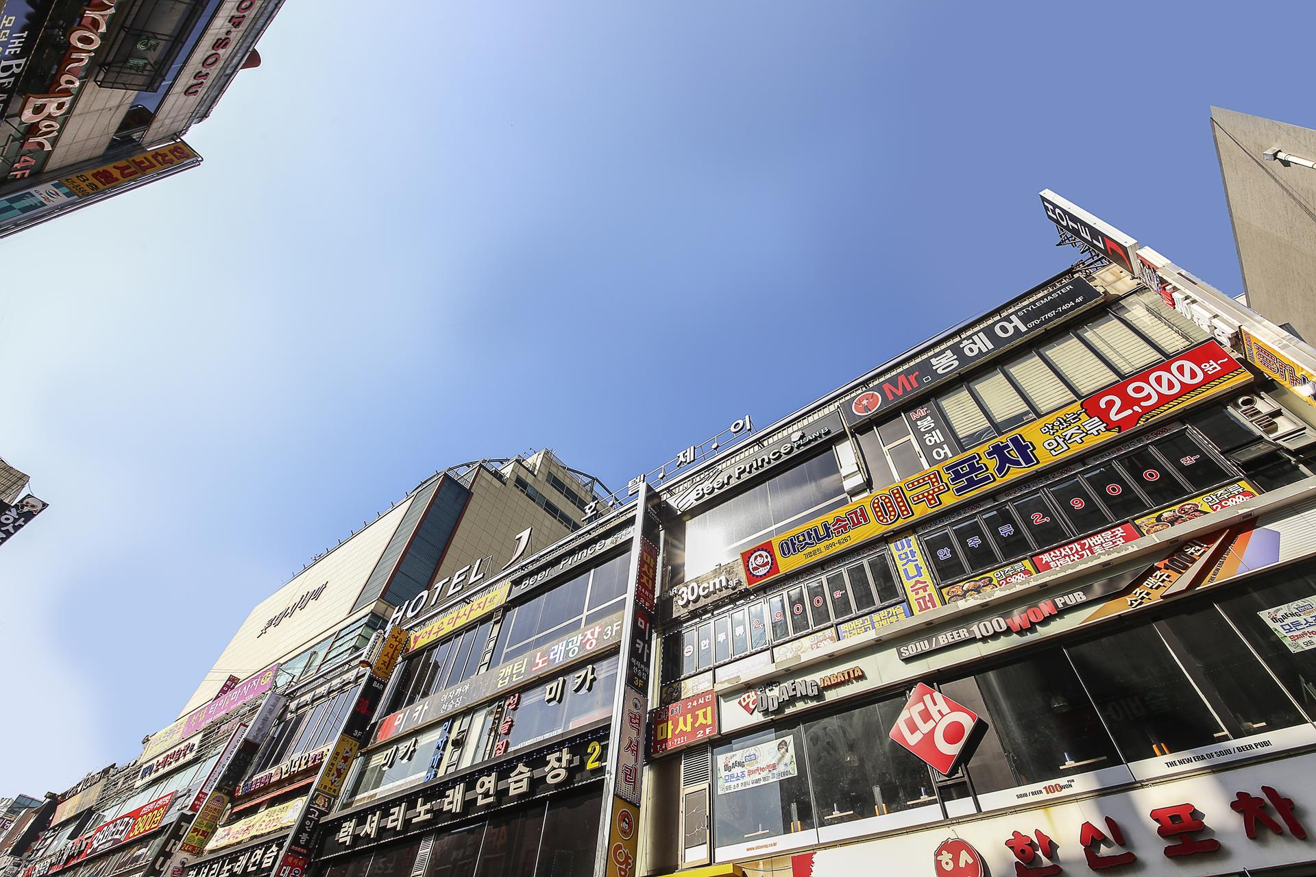 안산 호텔J / 