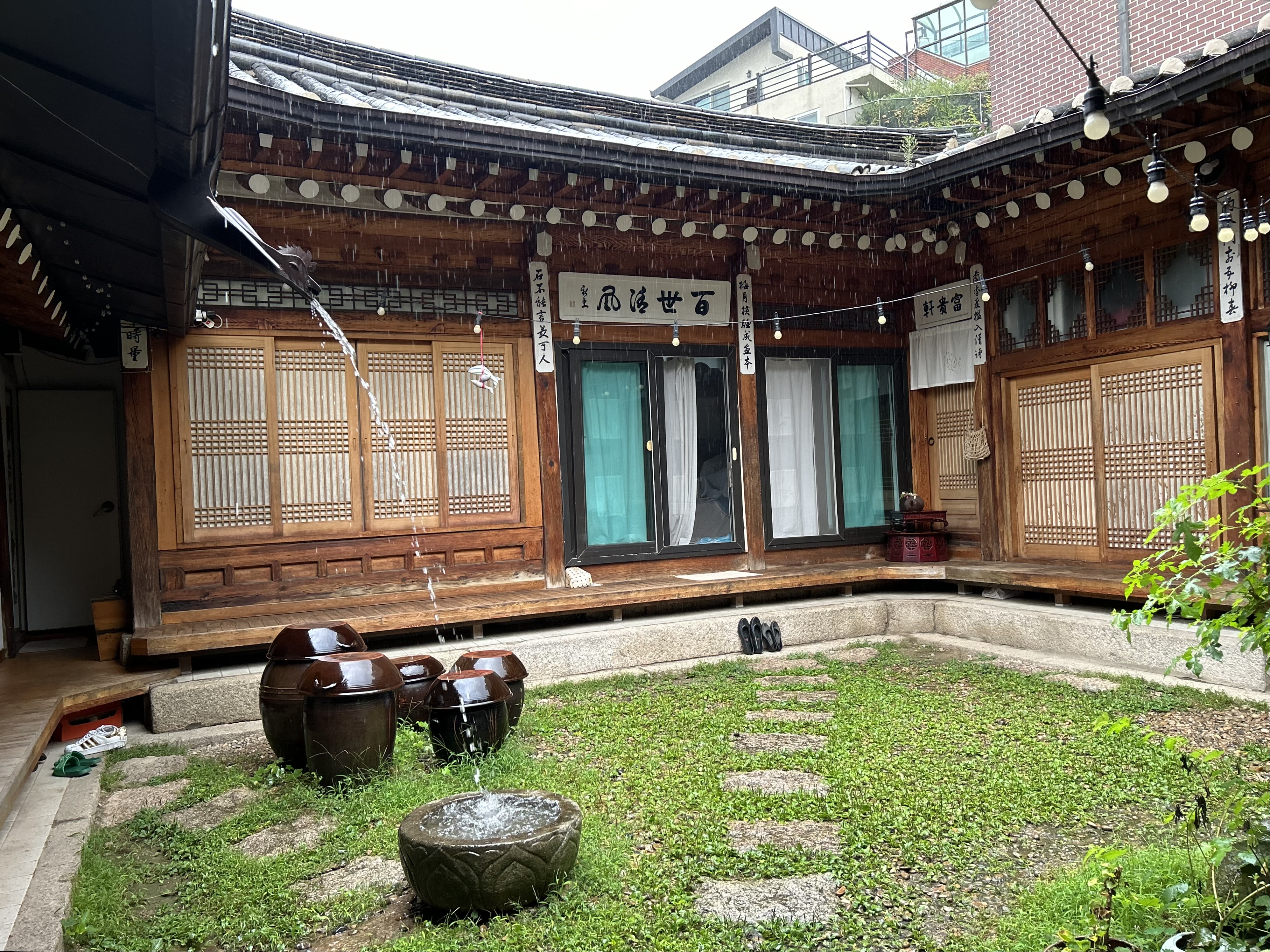 종로 유진 한옥 게스트하우스 / 