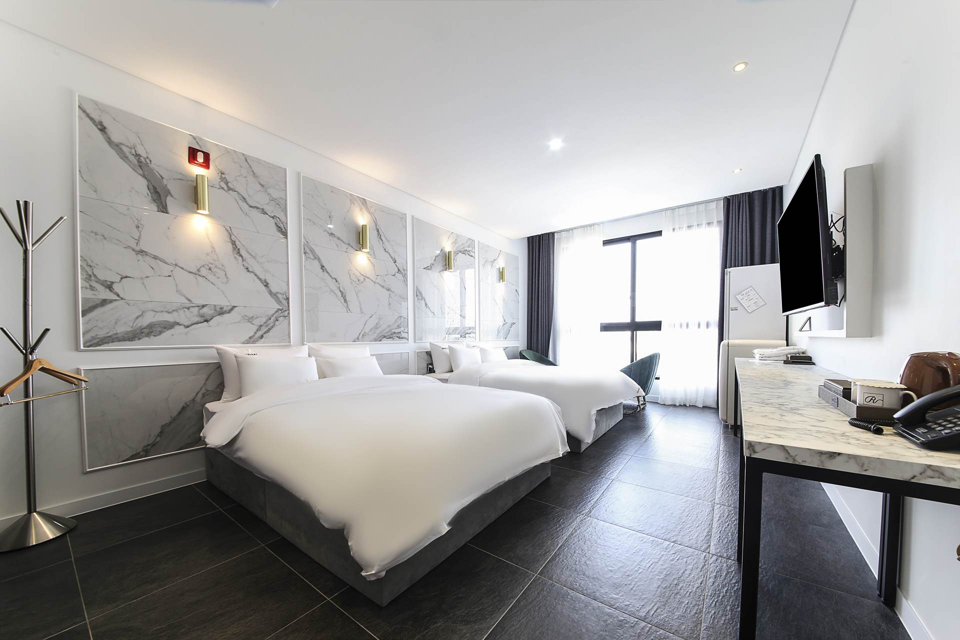 순천 HOTEL 라움 / 