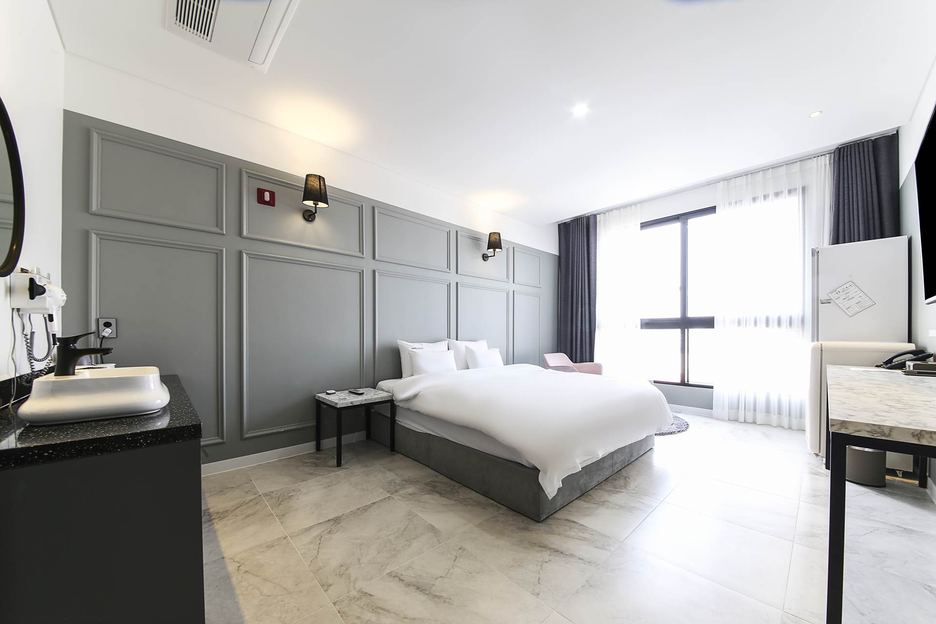 순천 HOTEL 라움 / 