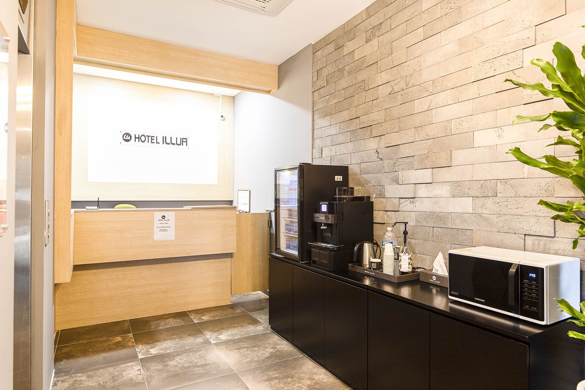 경인교대 ILLUA HOTEL-일루아 / 