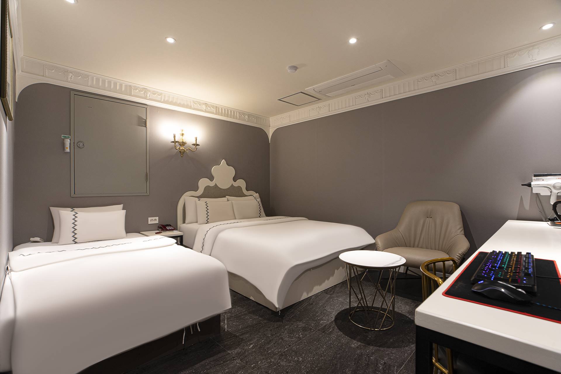 경인교대 Hotel 마리 / 