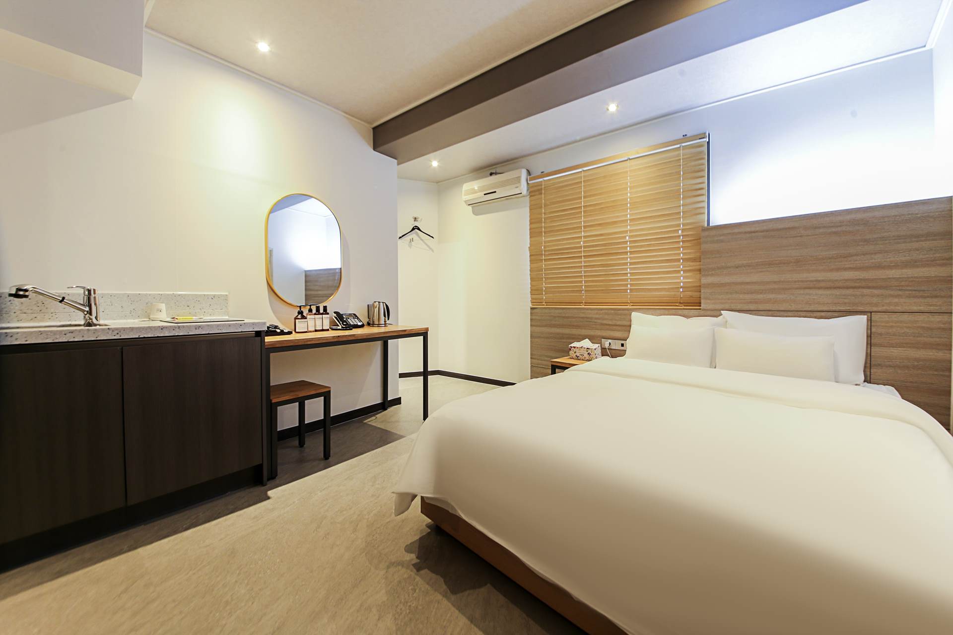 송탄 넘버25 hotel / 
