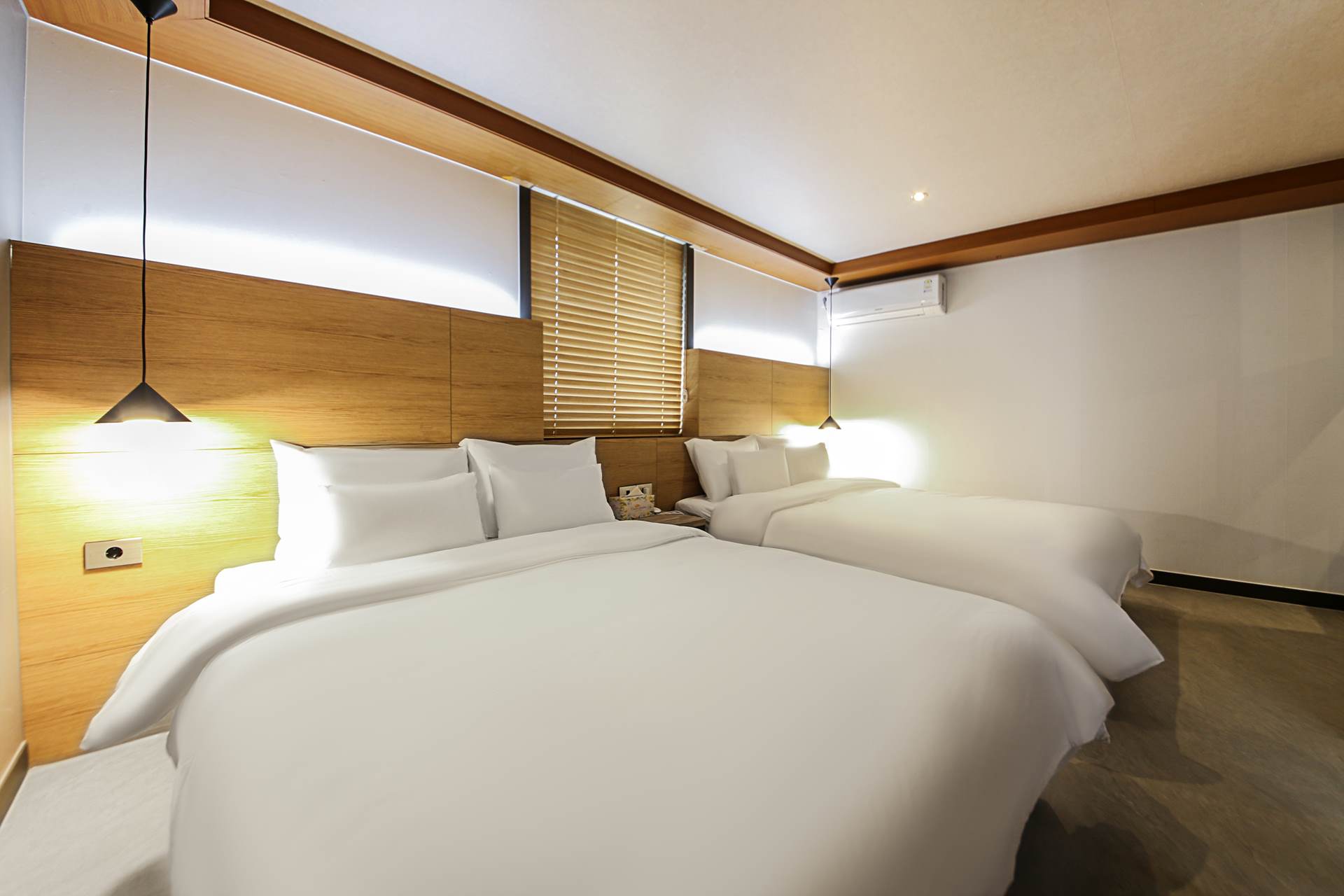 송탄 넘버25 hotel / 