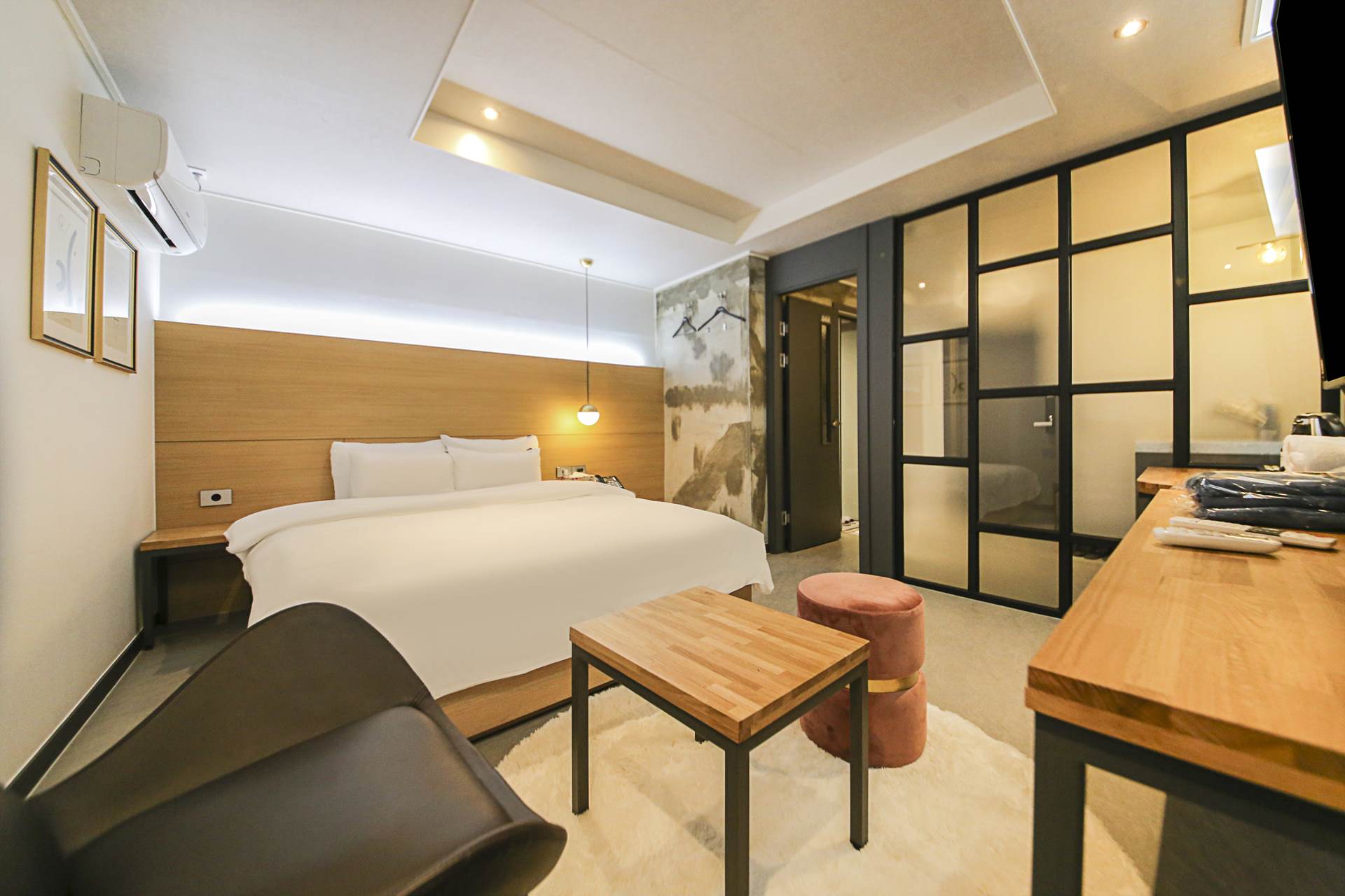 송탄 넘버25 hotel / 