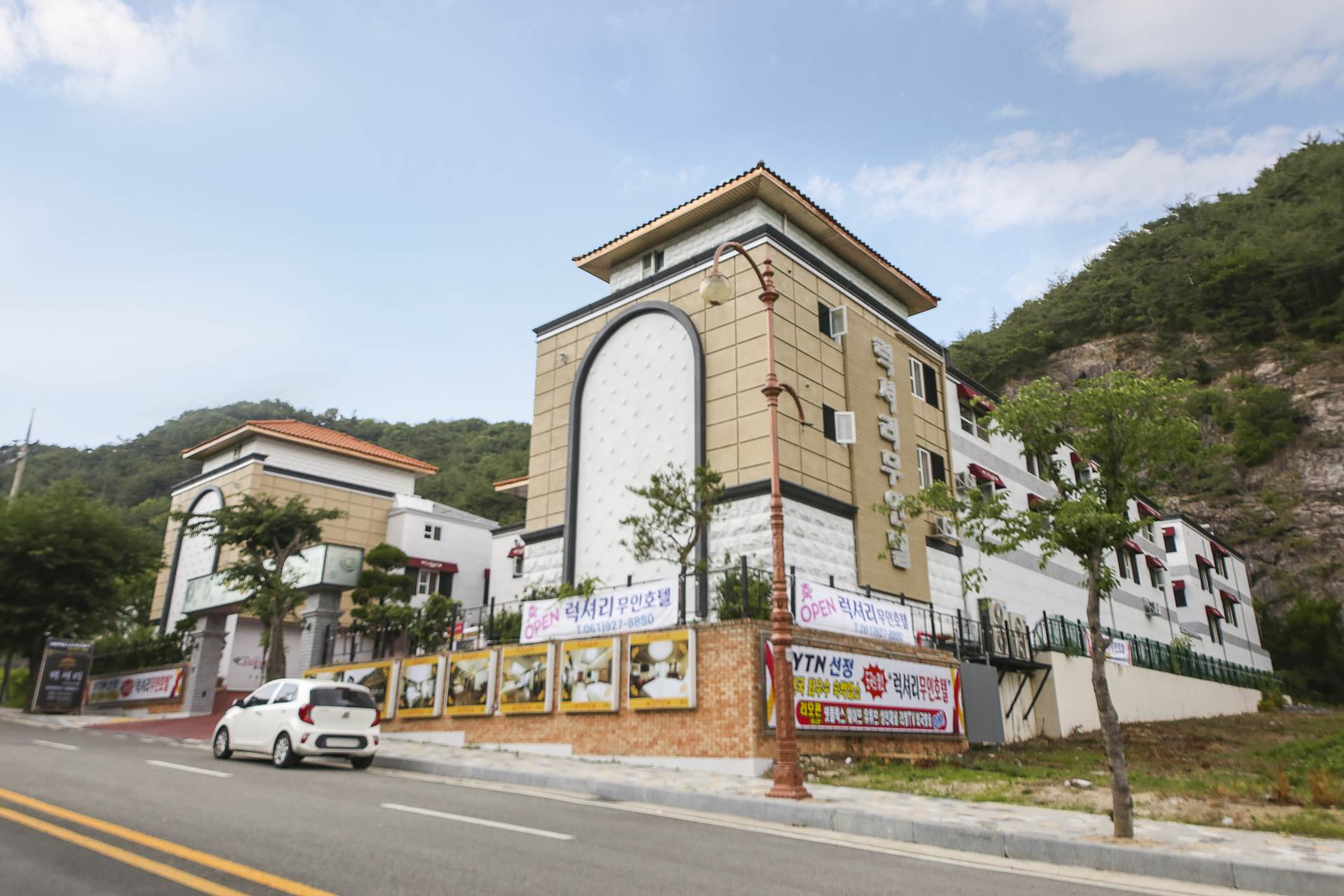 화순 럭셔리무인호텔 / 