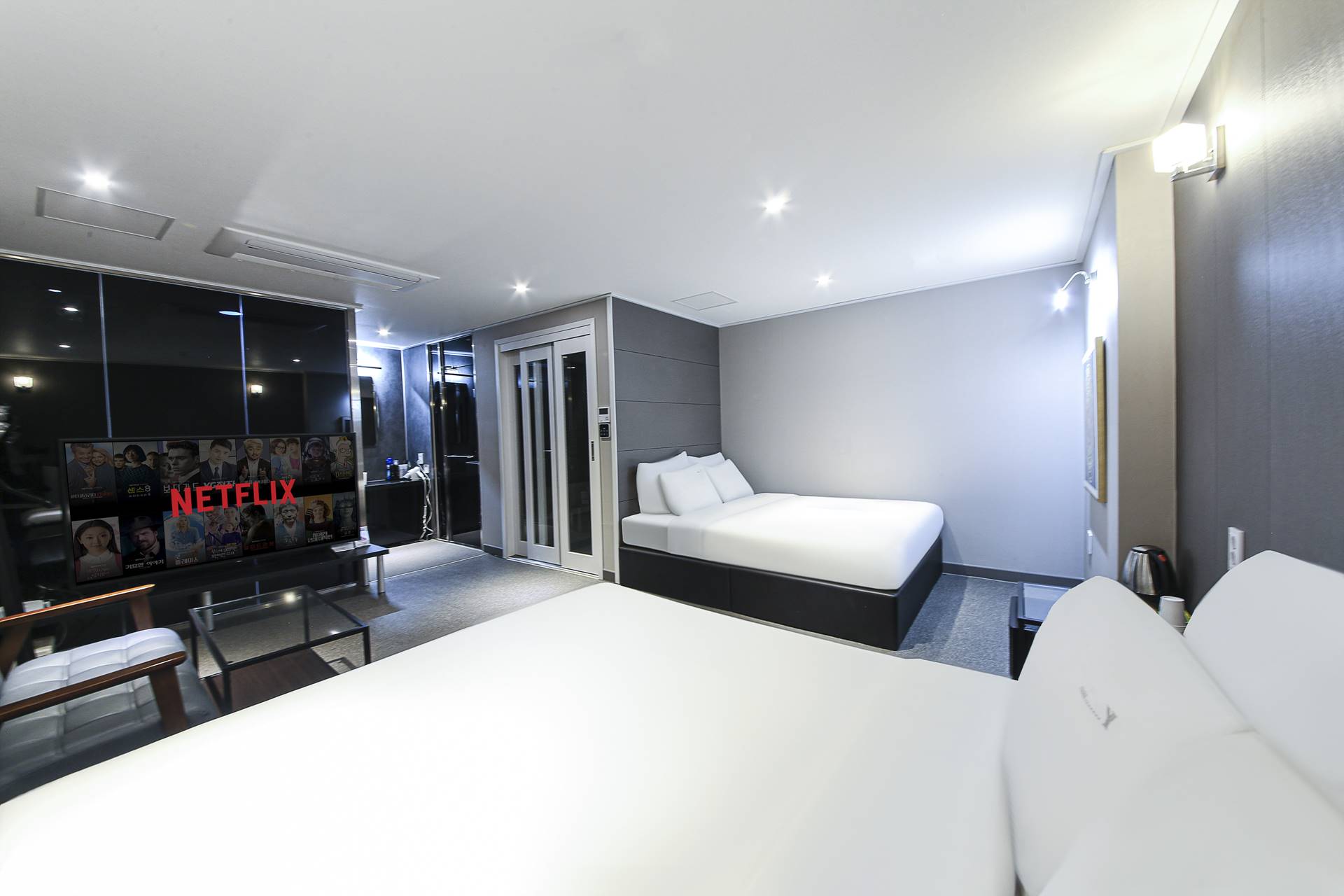 광안리 HOTEL Y / 
