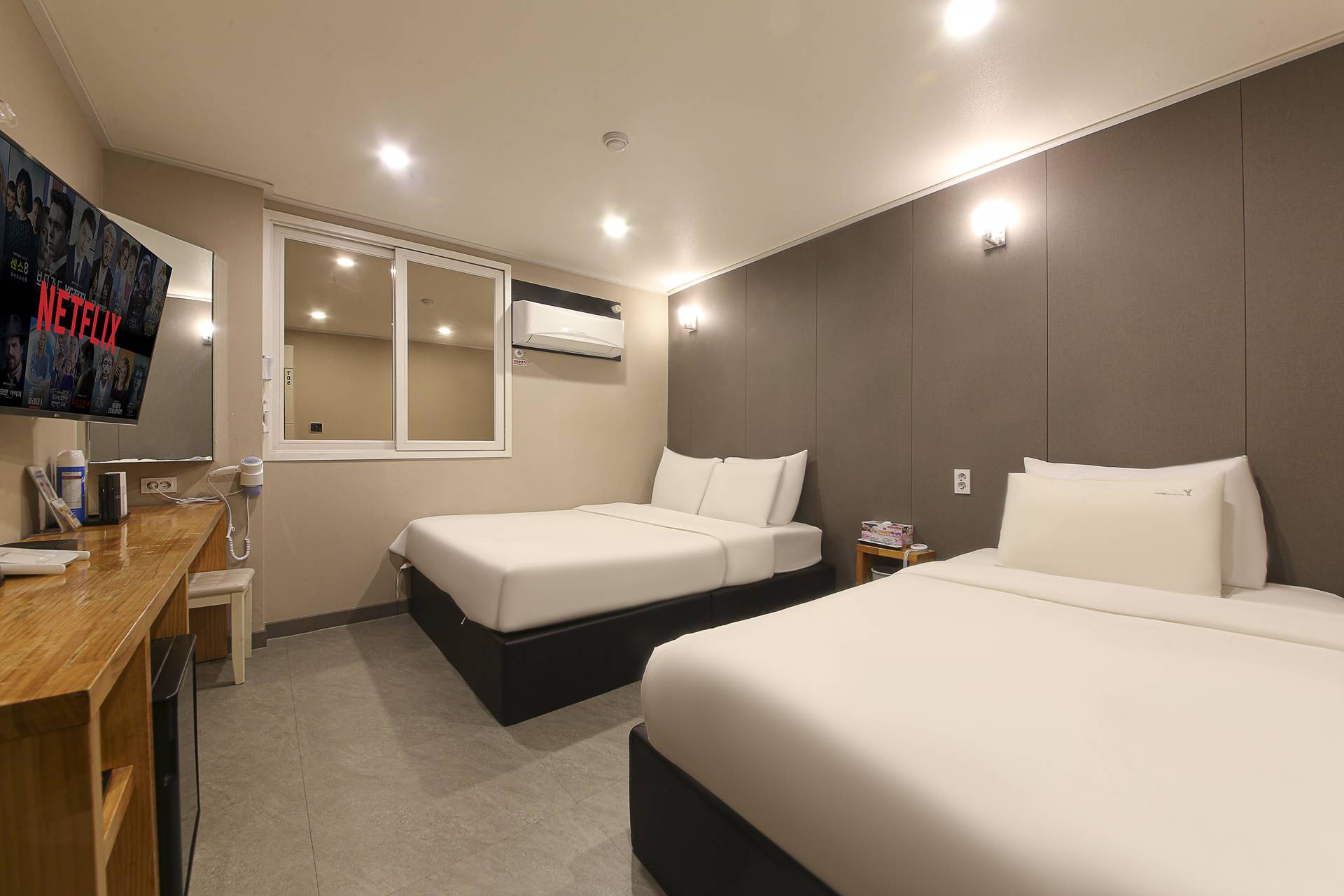 광안리 HOTEL Y / 