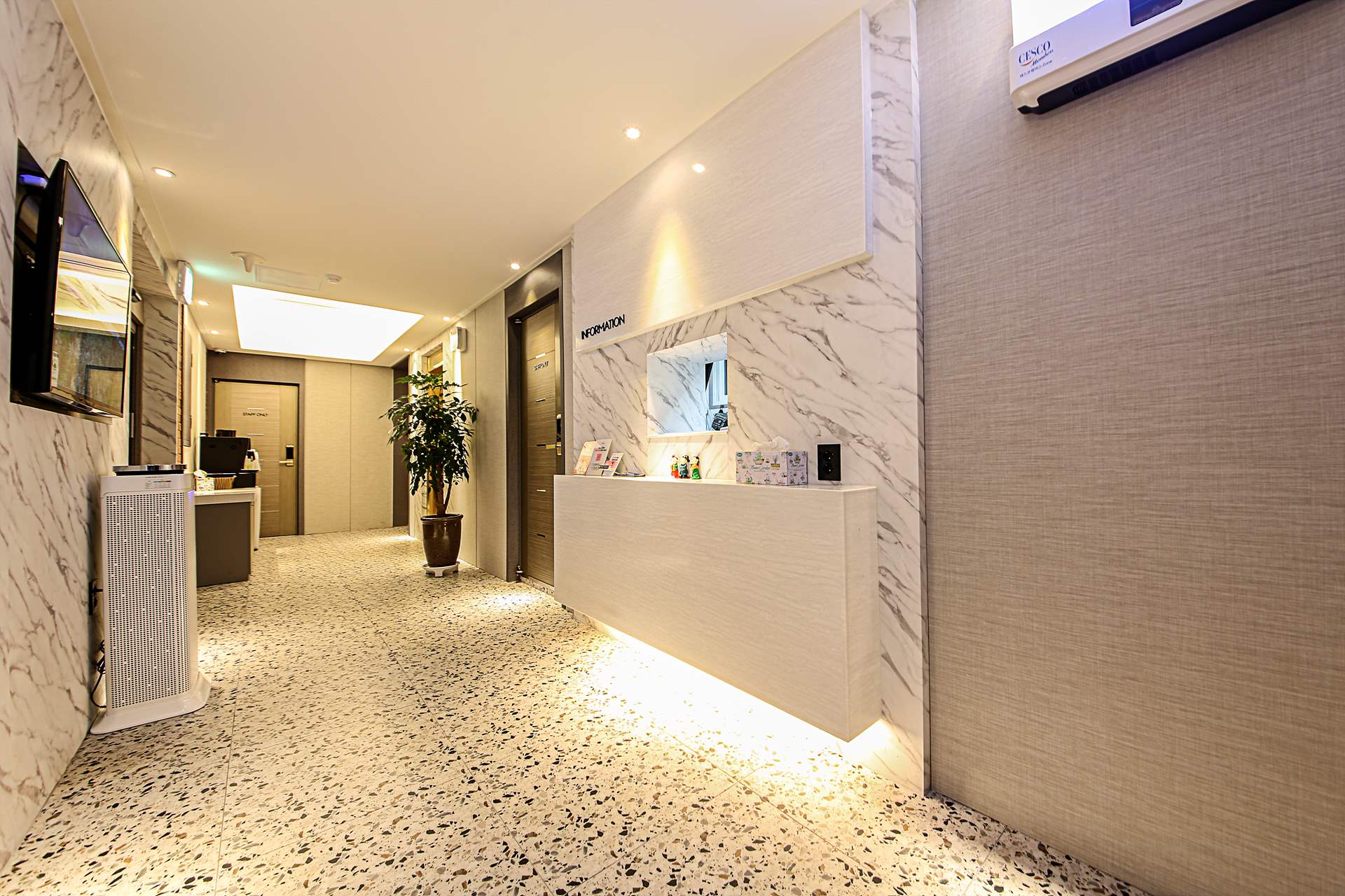 해운대 HOTEL WOW / 