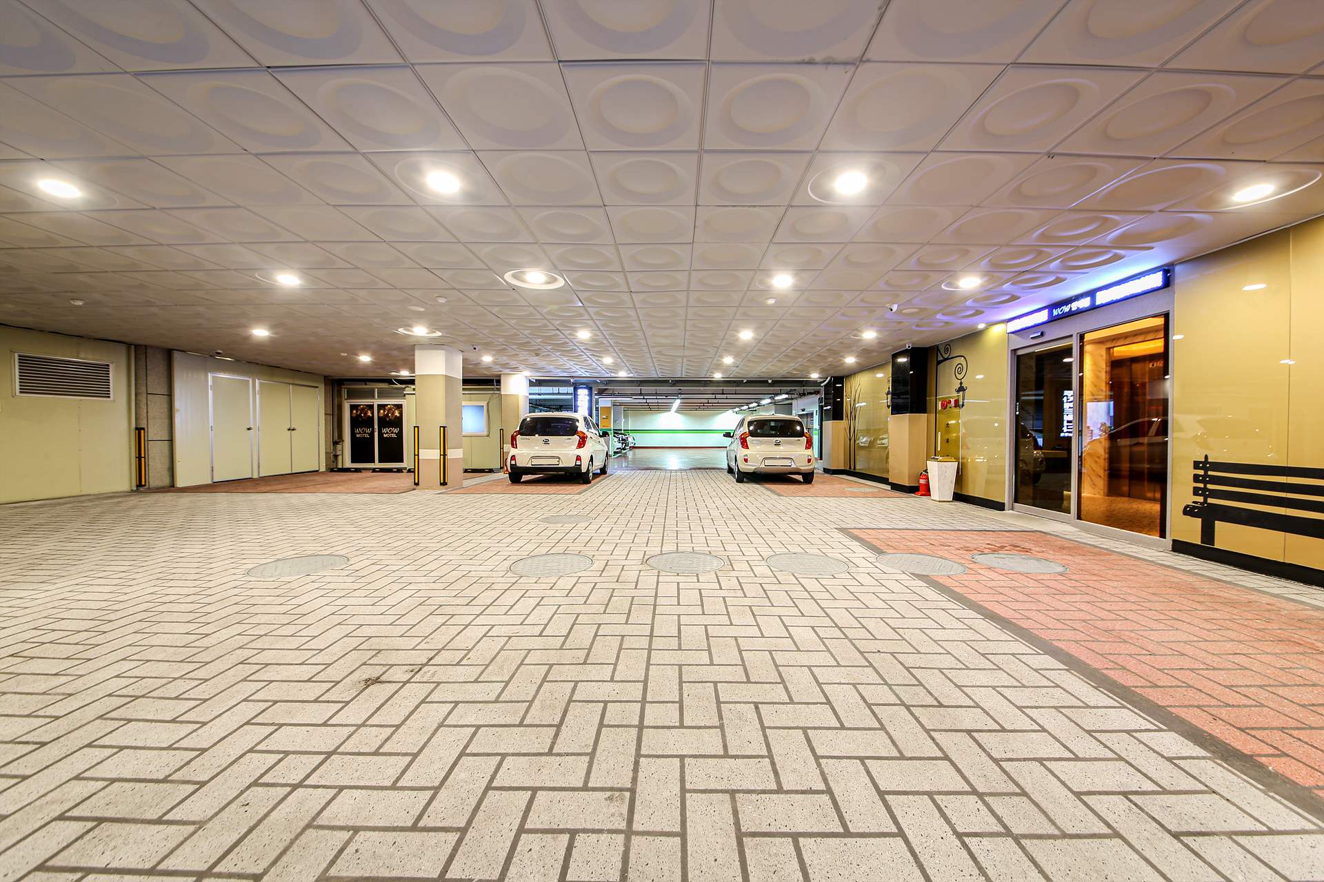 해운대 HOTEL WOW / 
