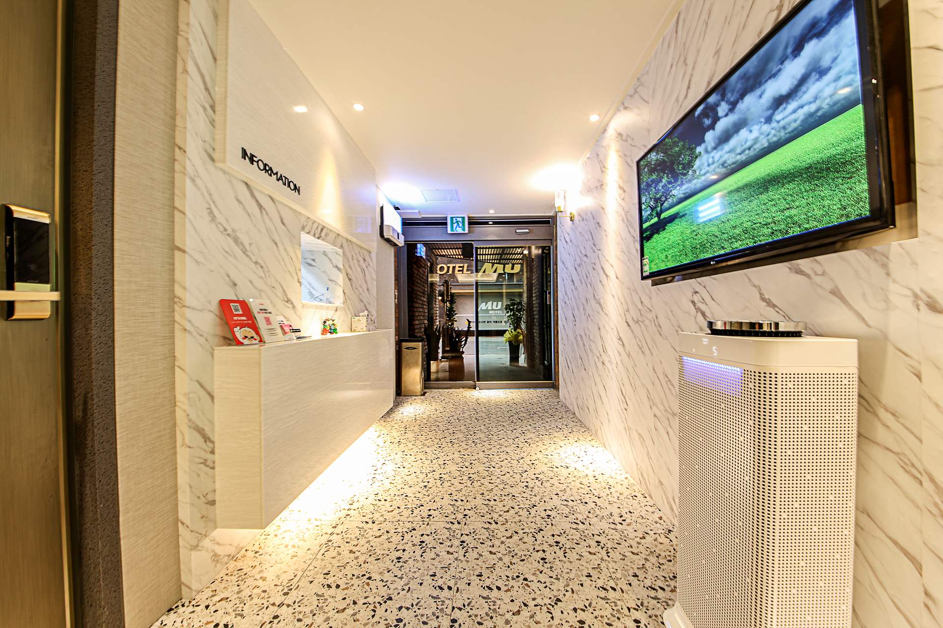 해운대 HOTEL WOW / 
