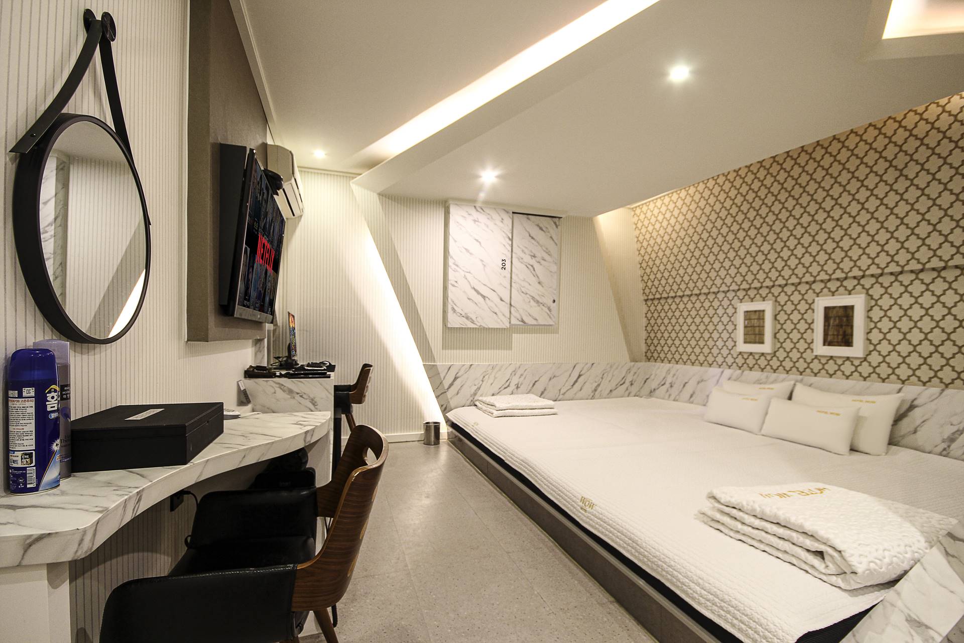 해운대 HOTEL WOW / 