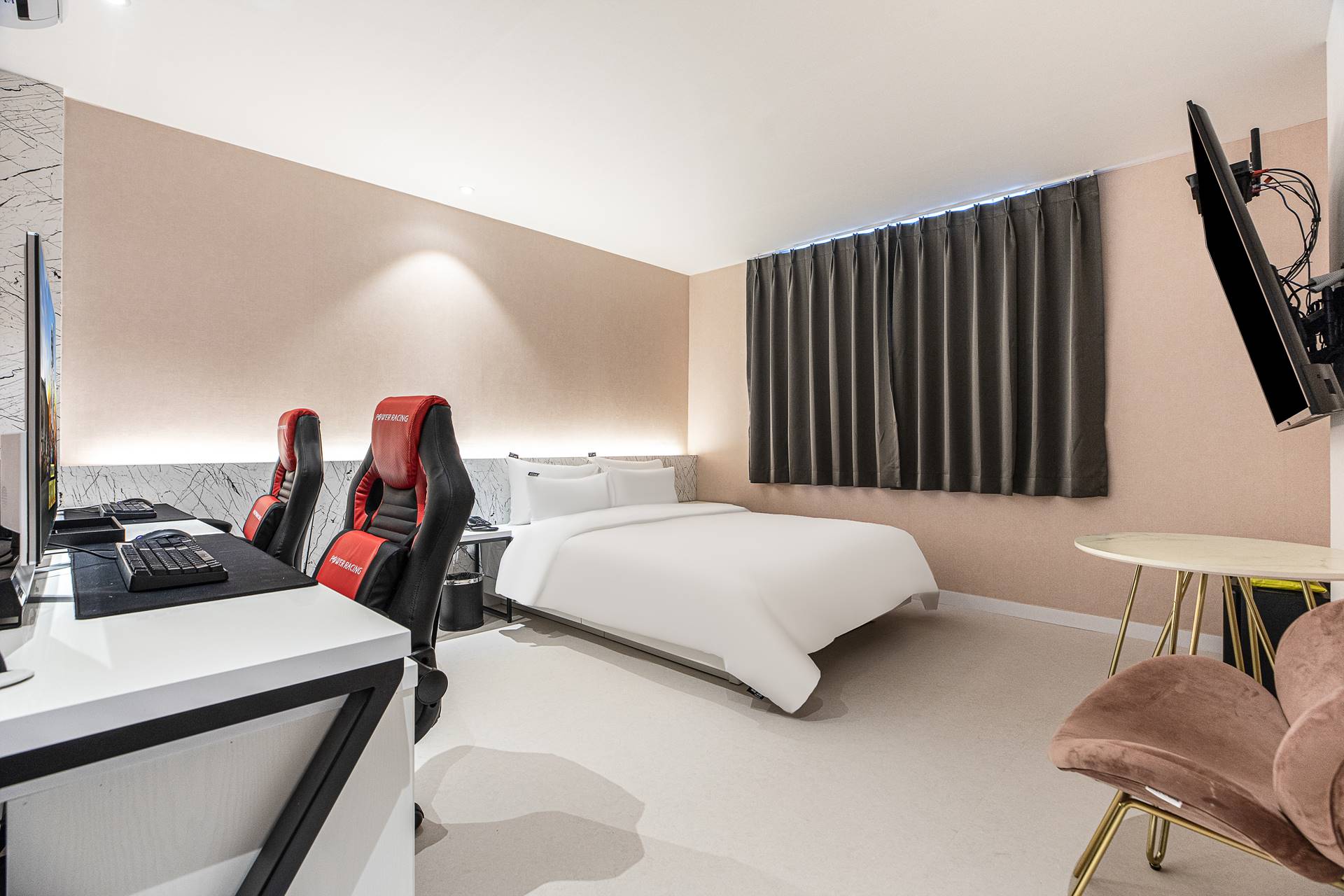 안산 HOTEL st.25 / 