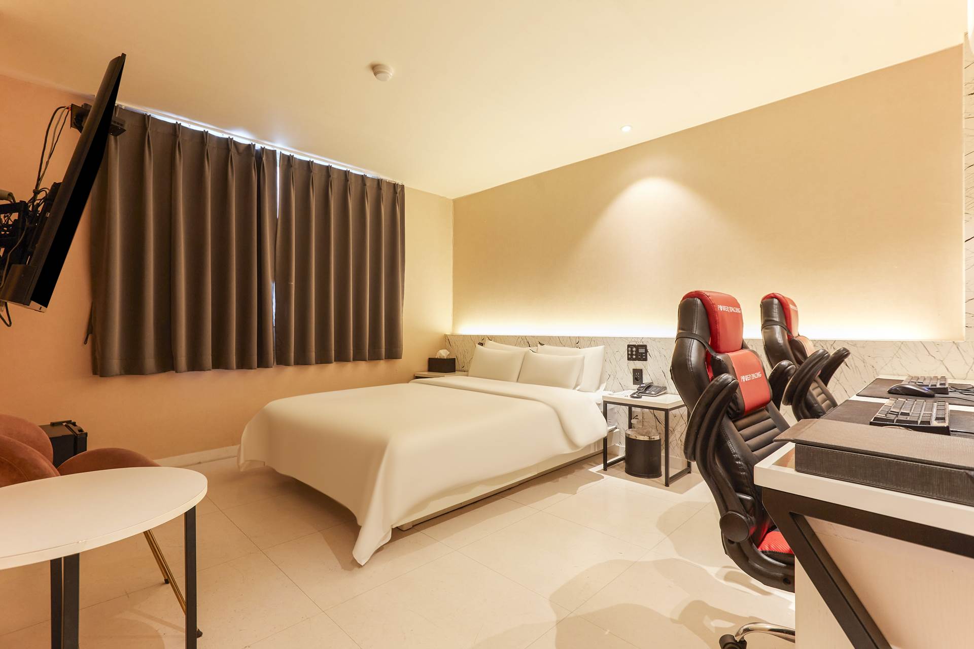 안산 HOTEL st.25 / 