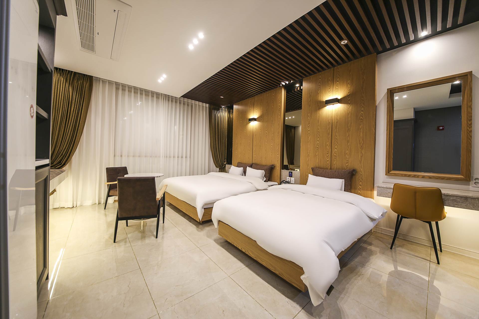 화순 HOTEL 더원 / 