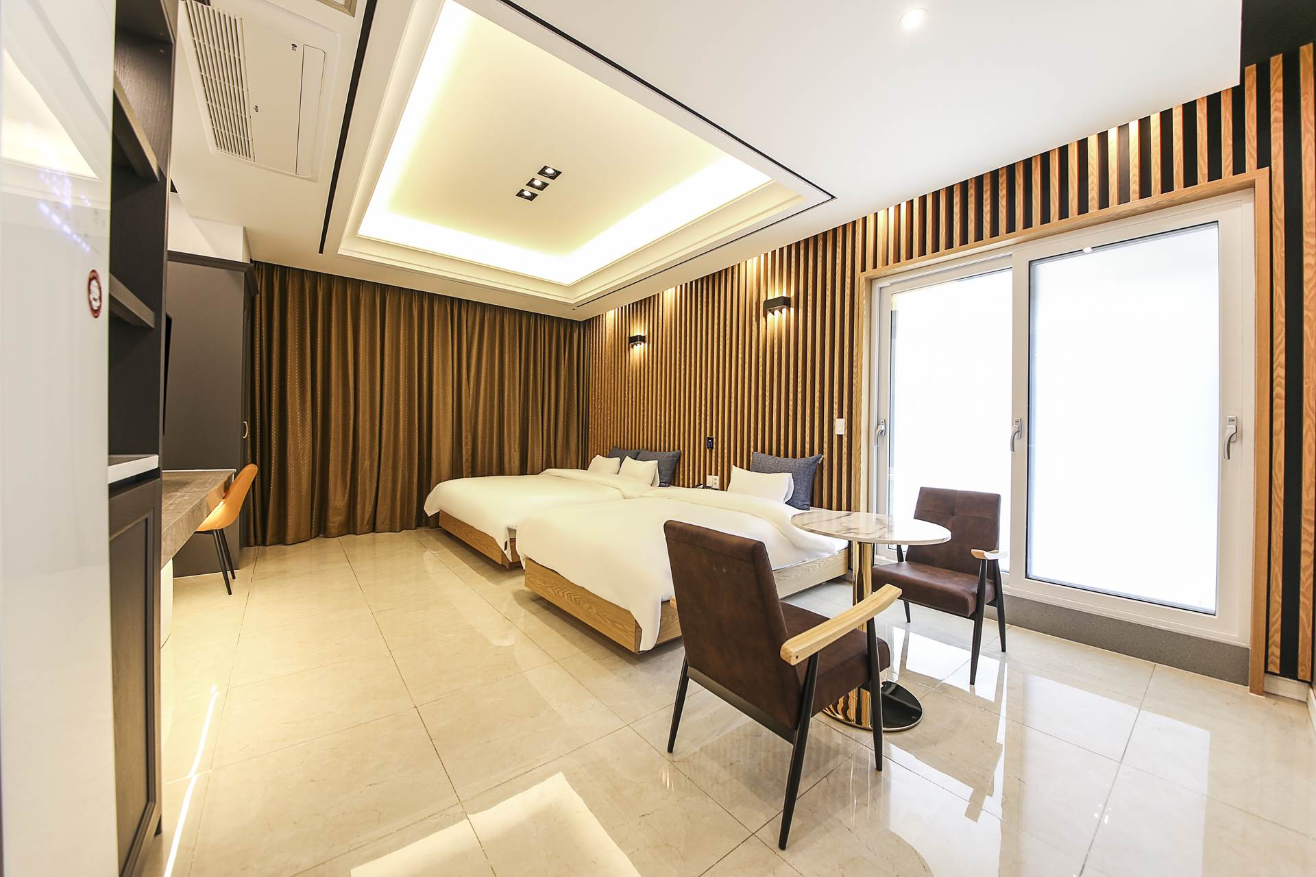 화순 HOTEL 더원 / 