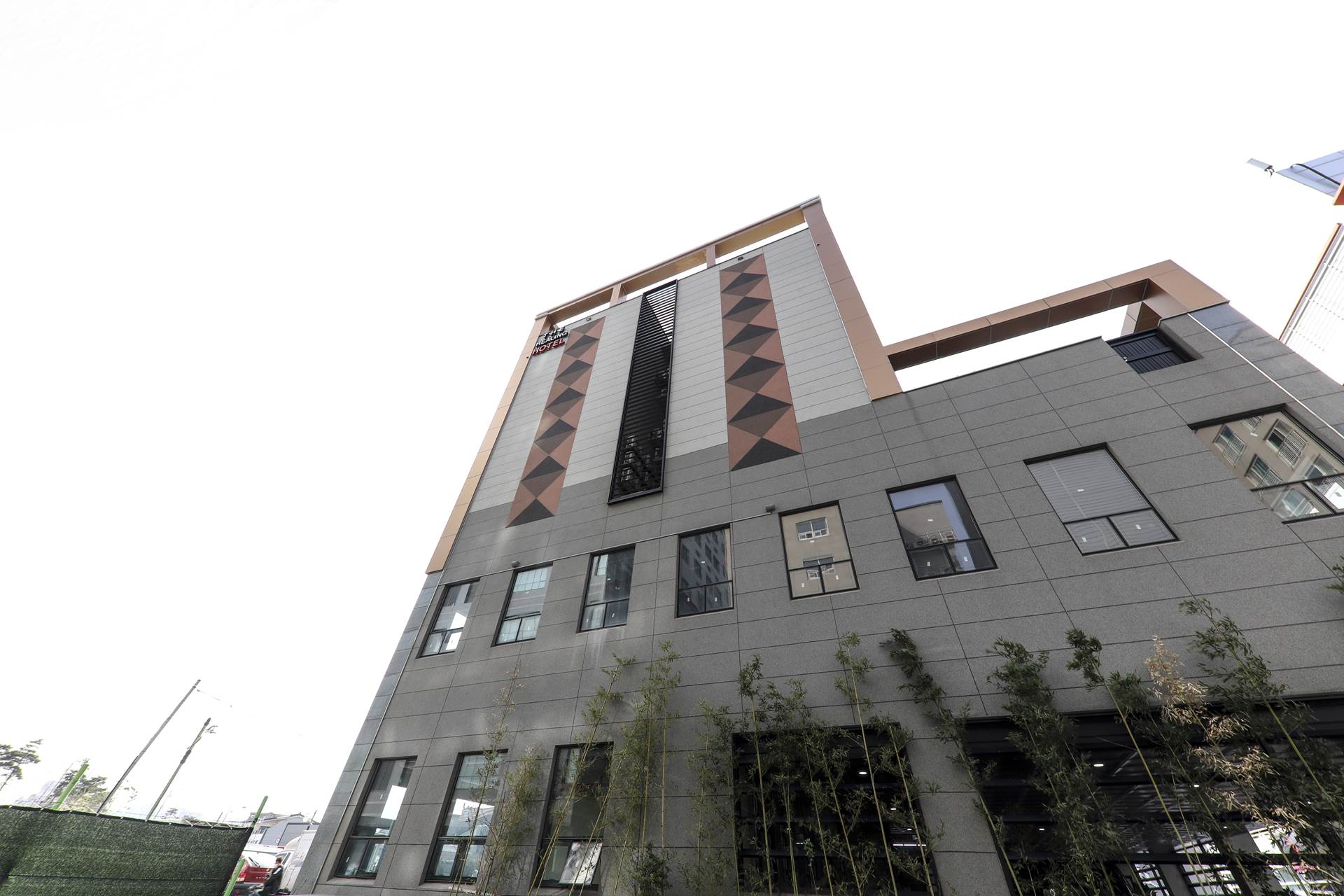 양산 더 힐링호텔 / 