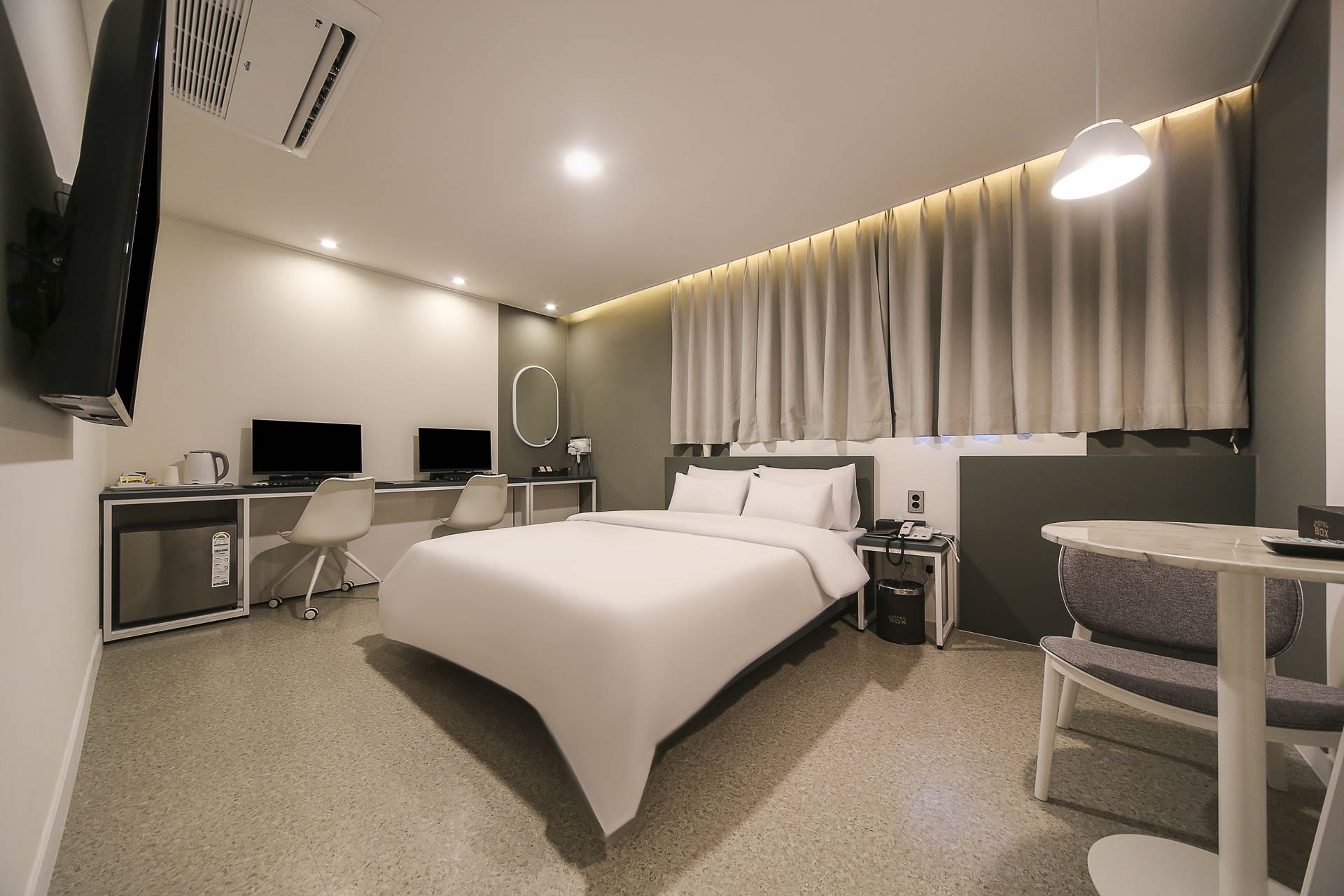 범계 HOTEL BOX / 