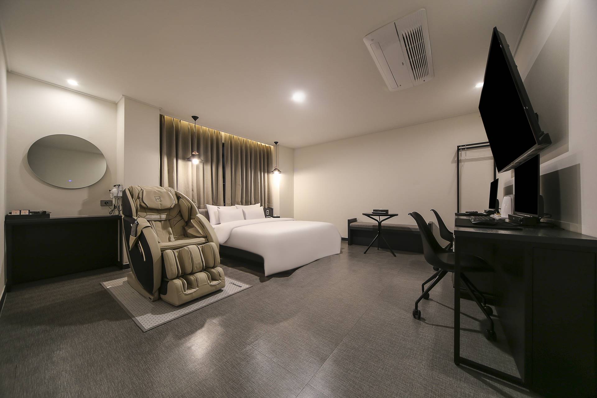 범계 HOTEL BOX / 