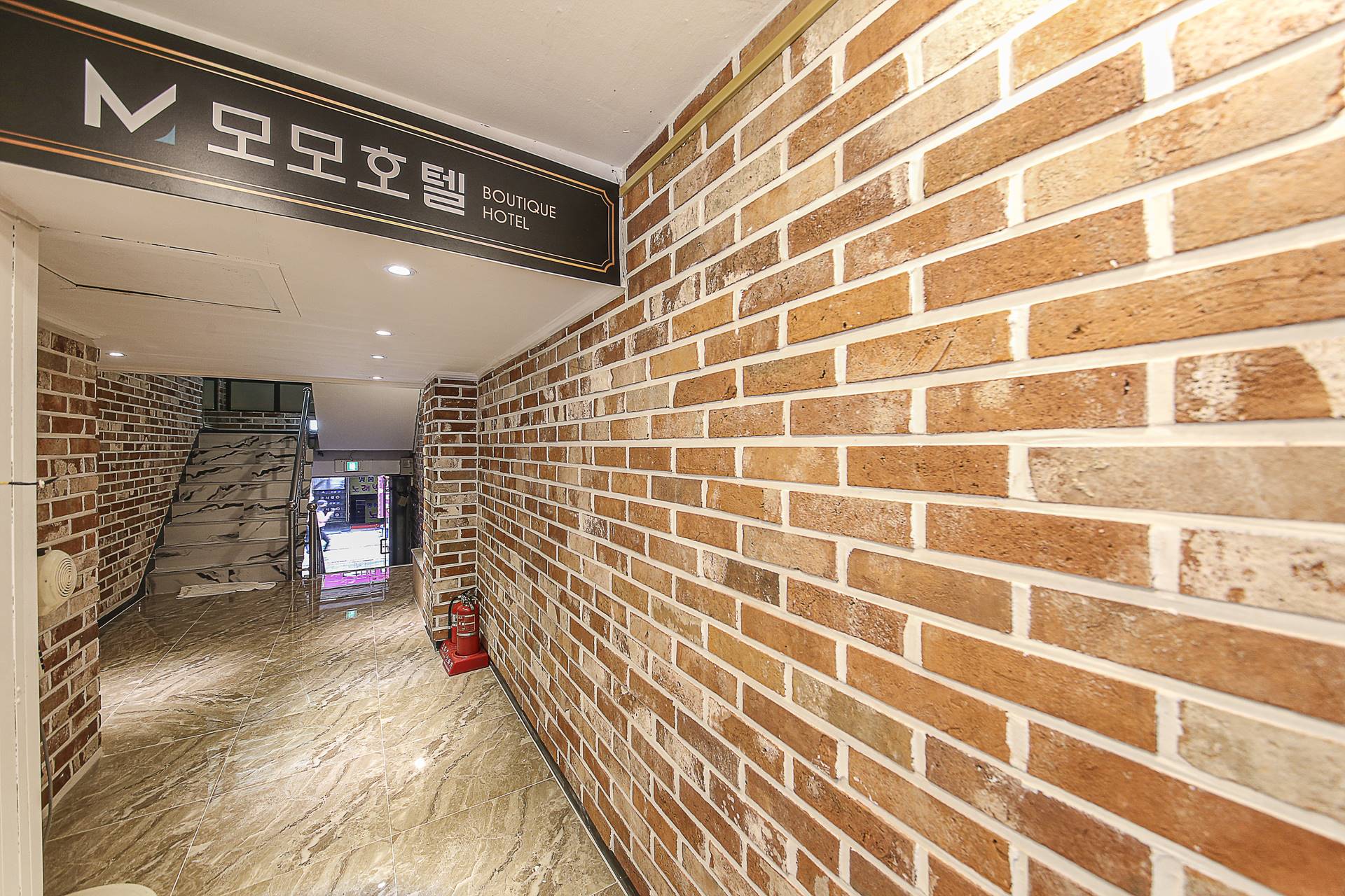 송내 모모호텔 / 
