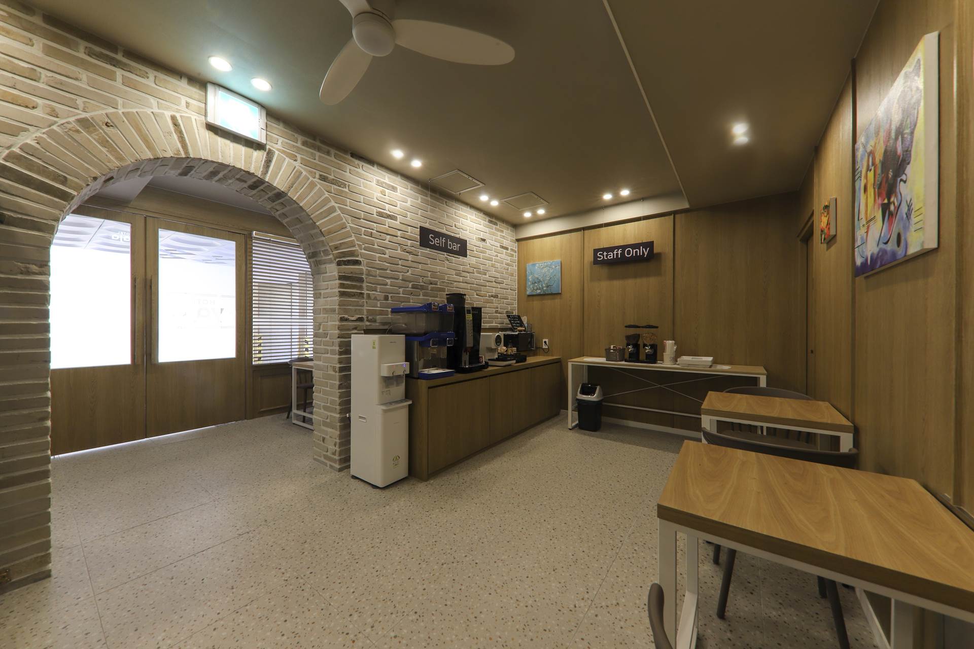 사천 HOTEL YAJA-삼천포항점 / 