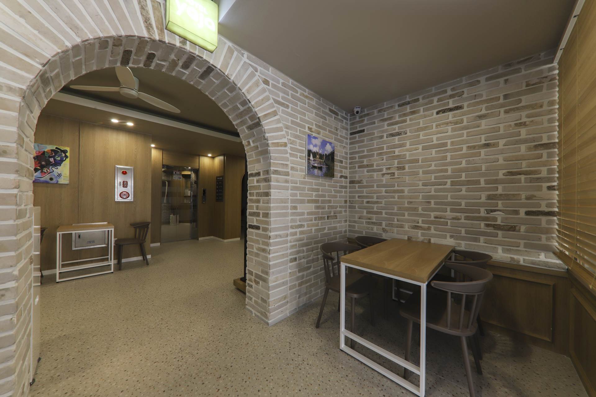 사천 HOTEL YAJA-삼천포항점 / 