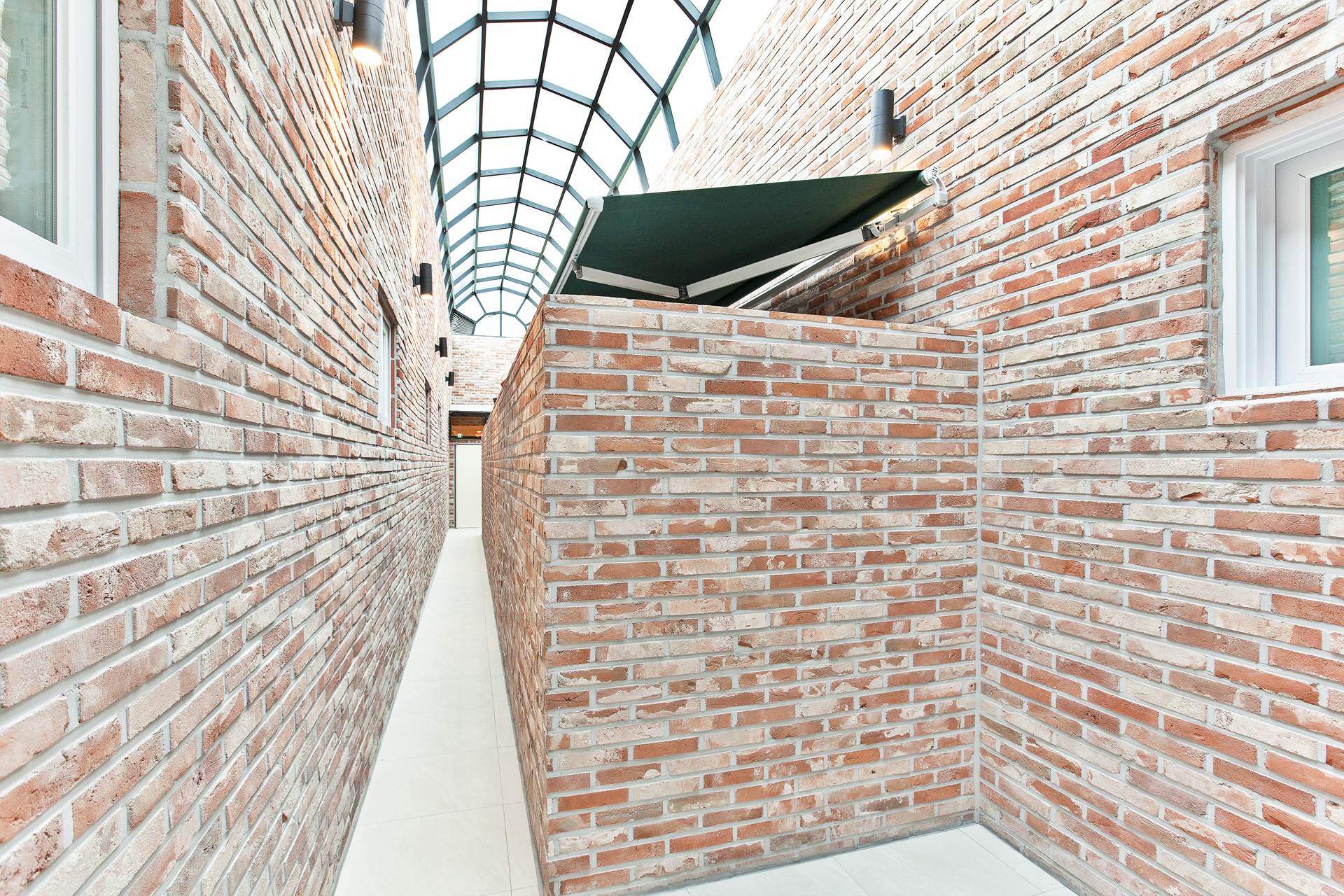 동두천 호텔 영웅 /