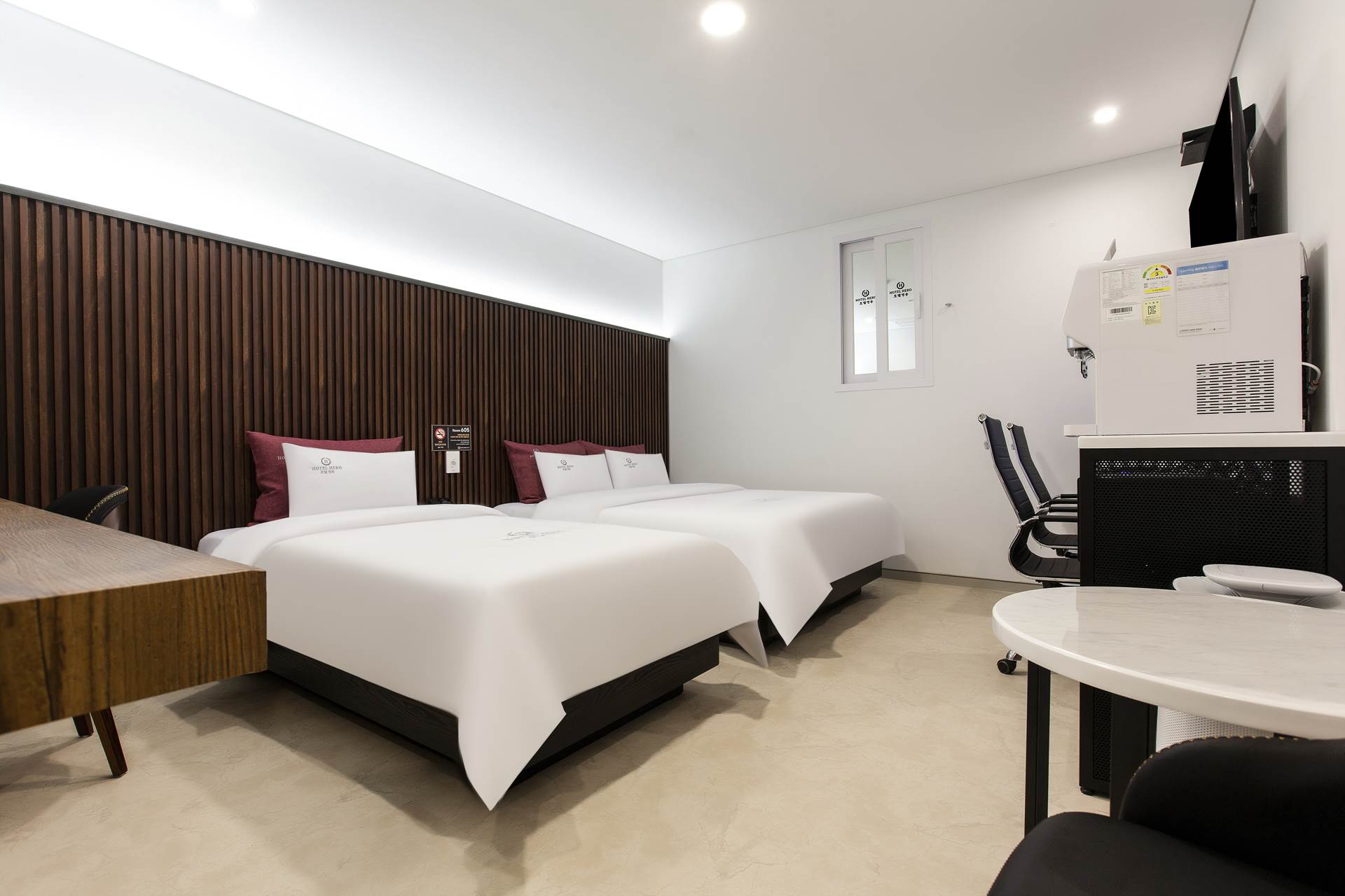 동두천 호텔 영웅 /