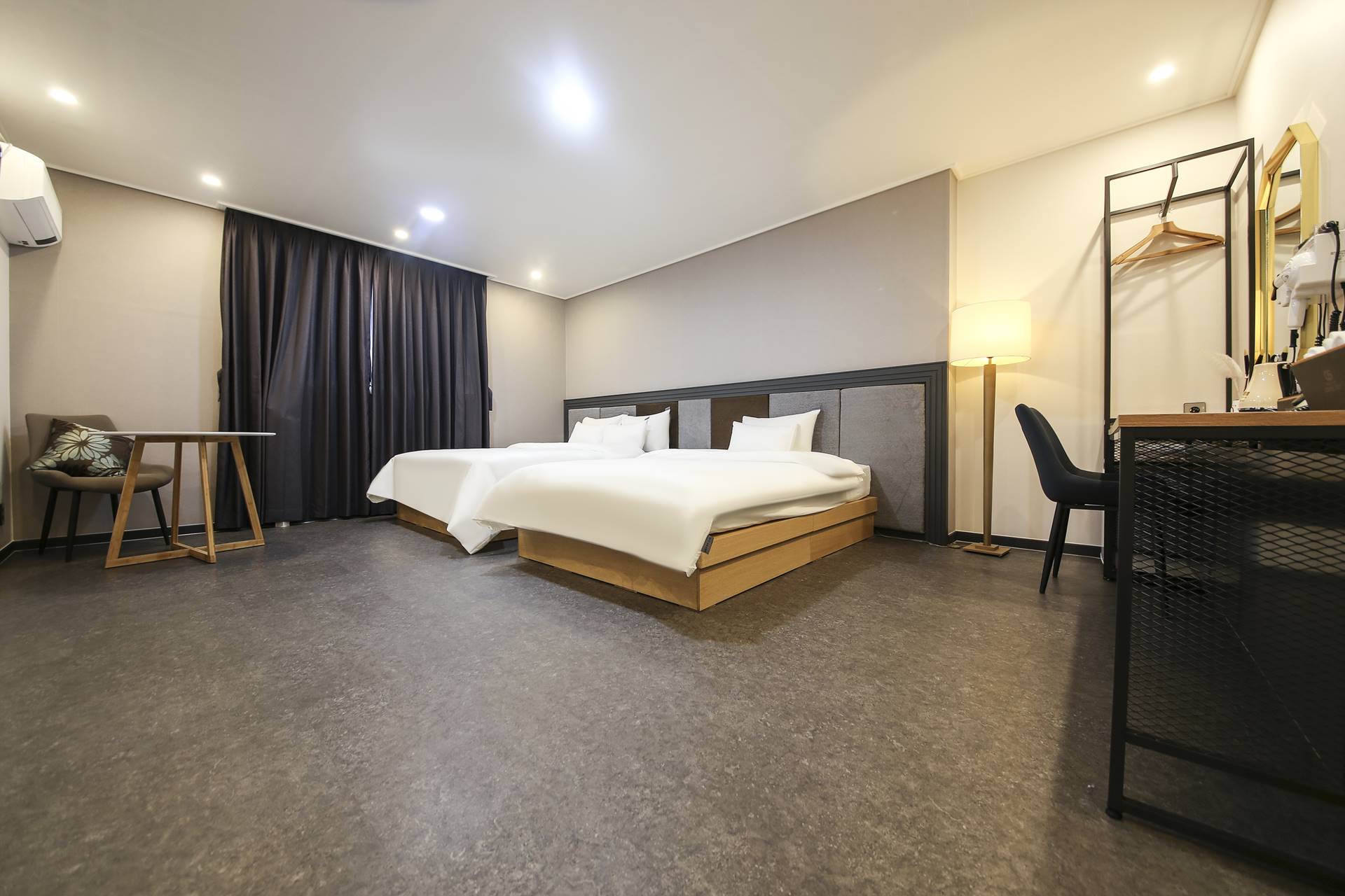 오송 스테이 Hotel / 
