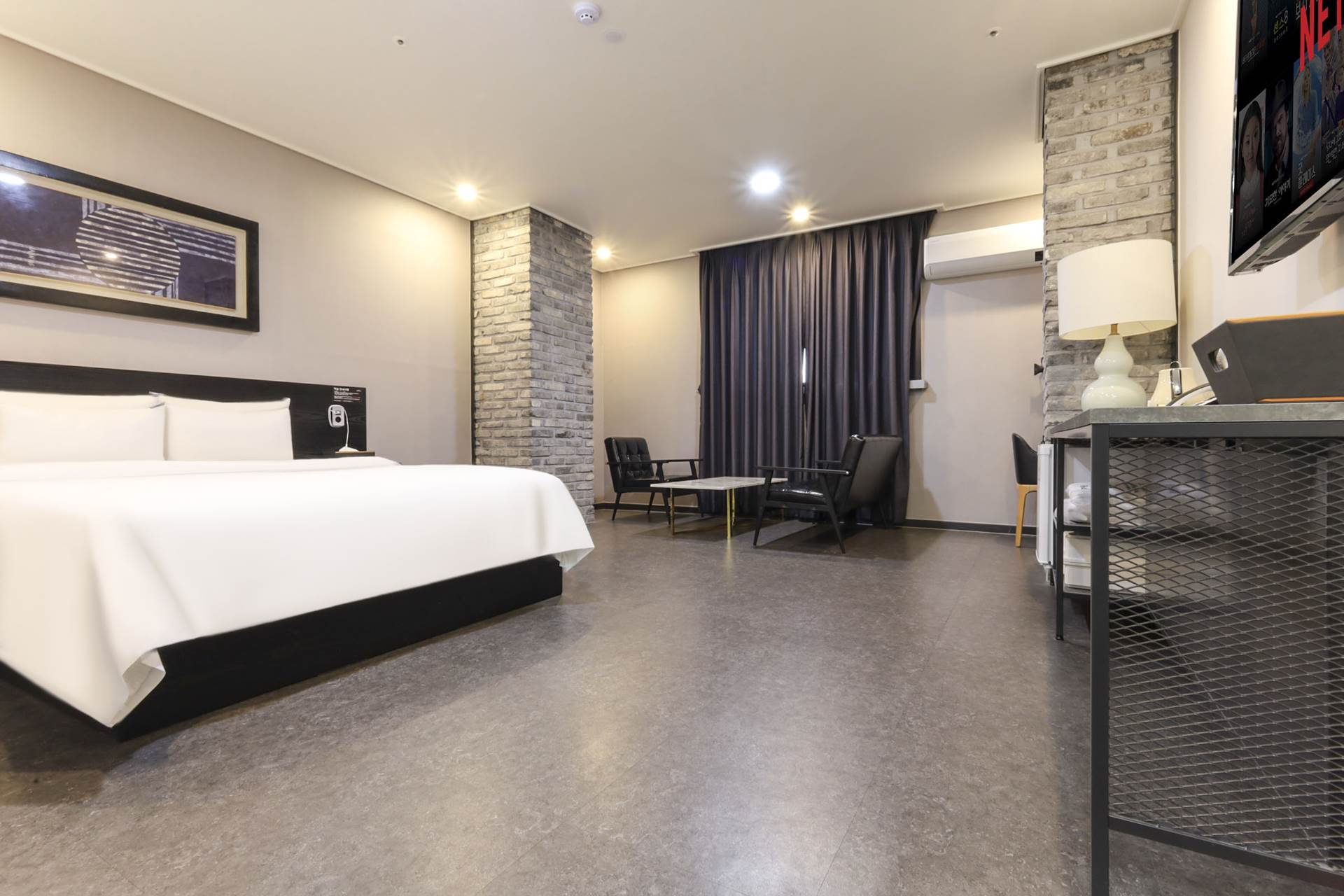 오송 스테이 Hotel / 