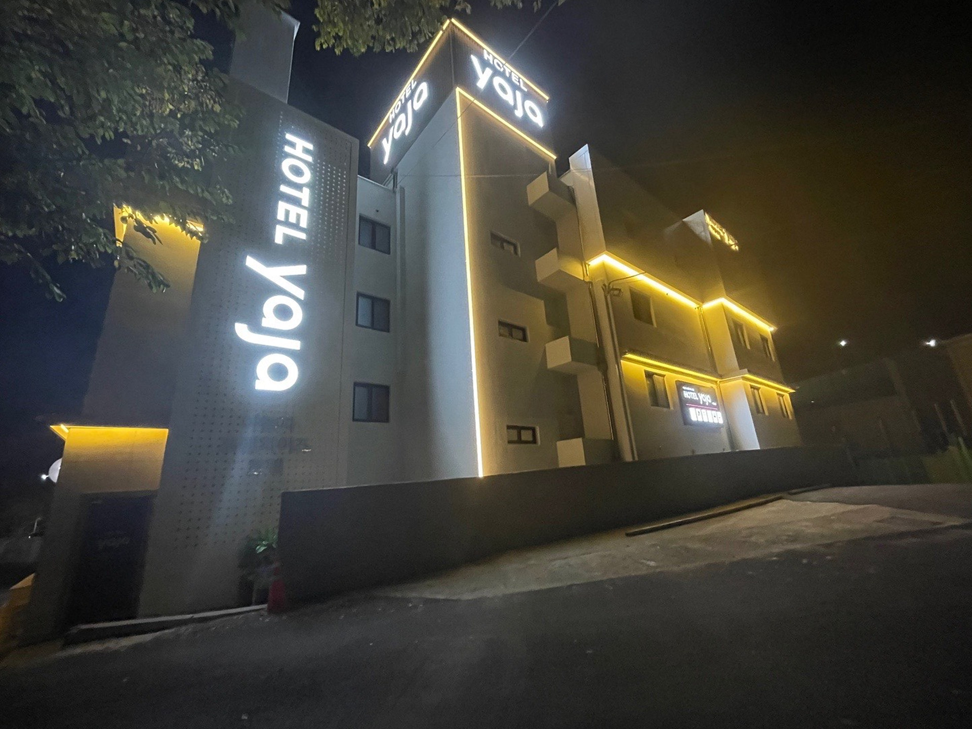 광주 HOTEL yaja-무등산점 / 