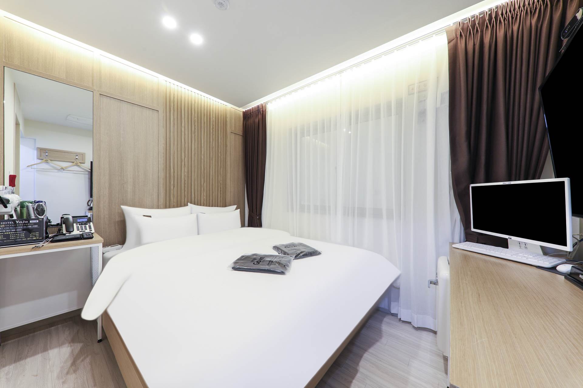 광주 HOTEL yaja-무등산점 / 