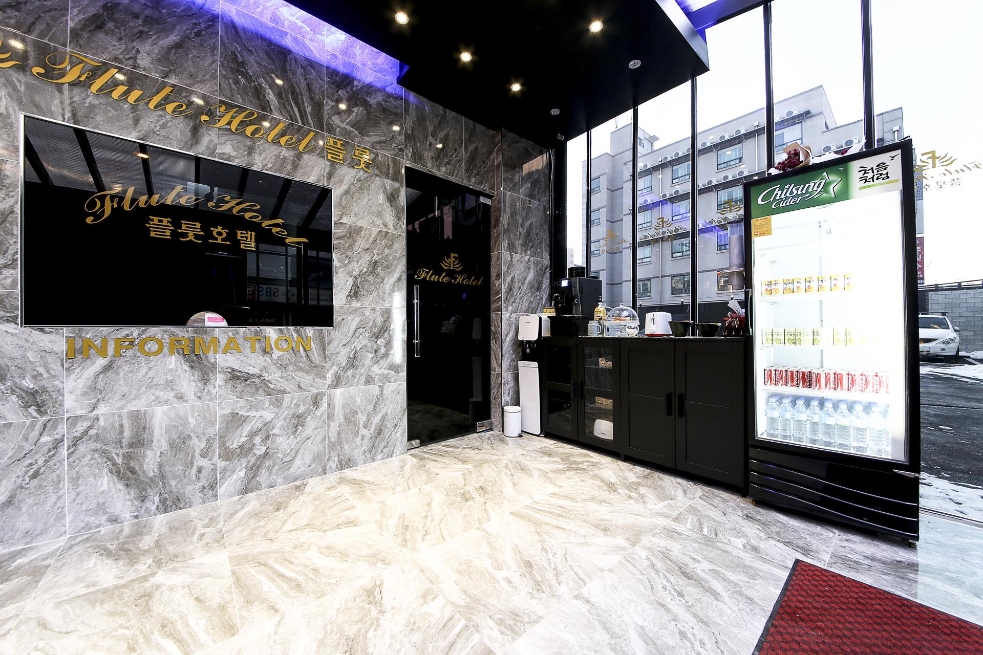 시흥 HOTEL 플룻 / 