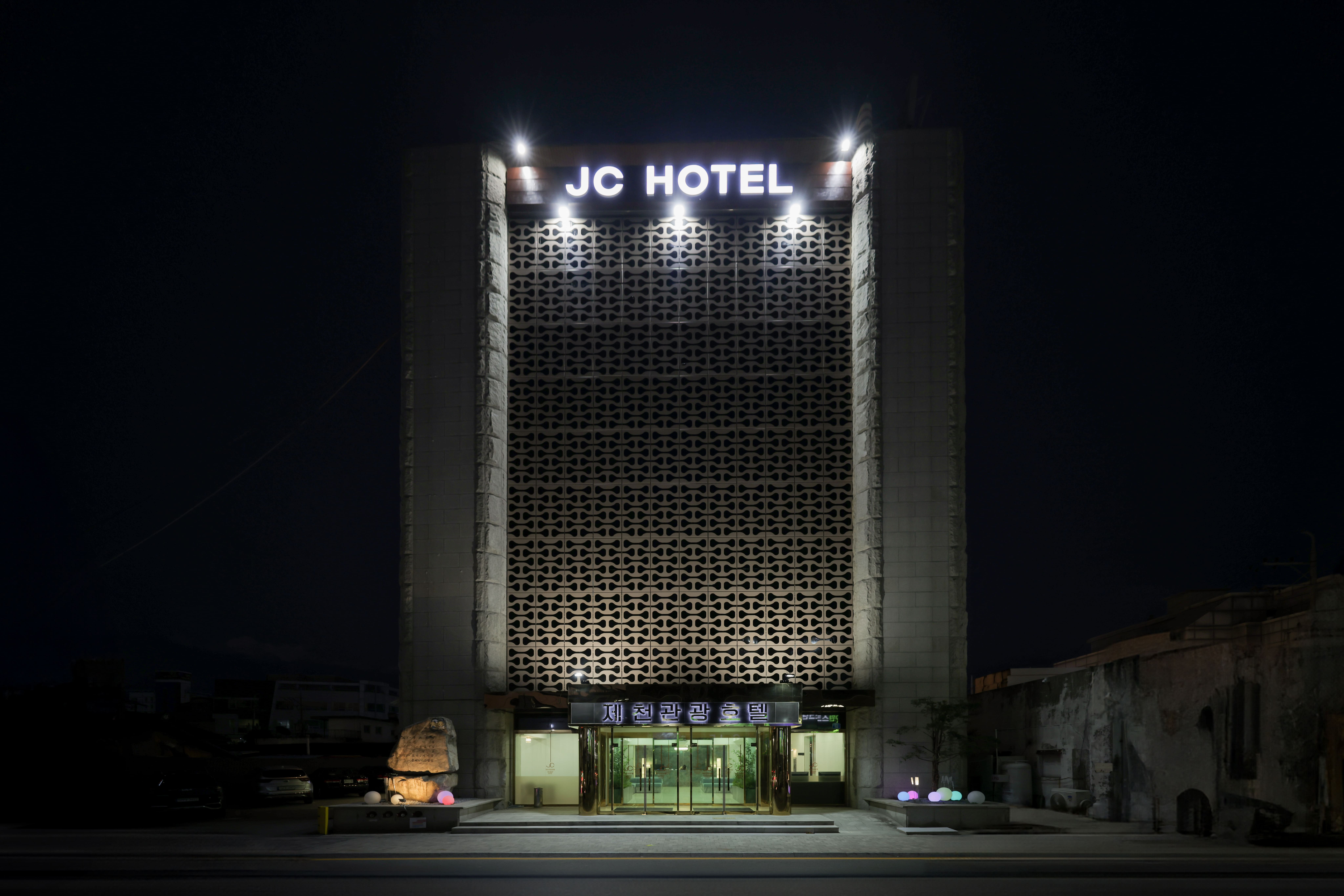제천 JC HOTEL / 