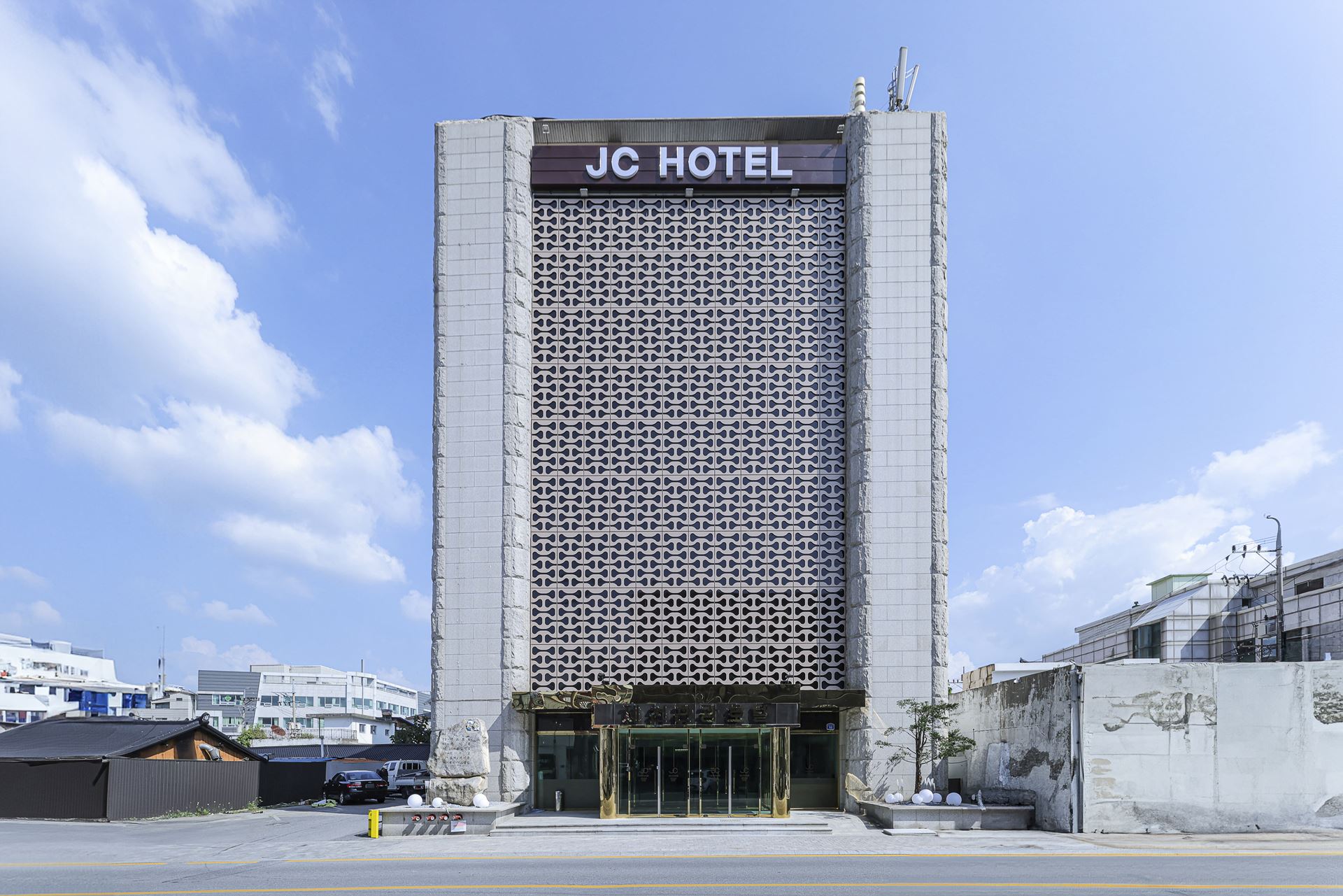 제천 JC HOTEL / 