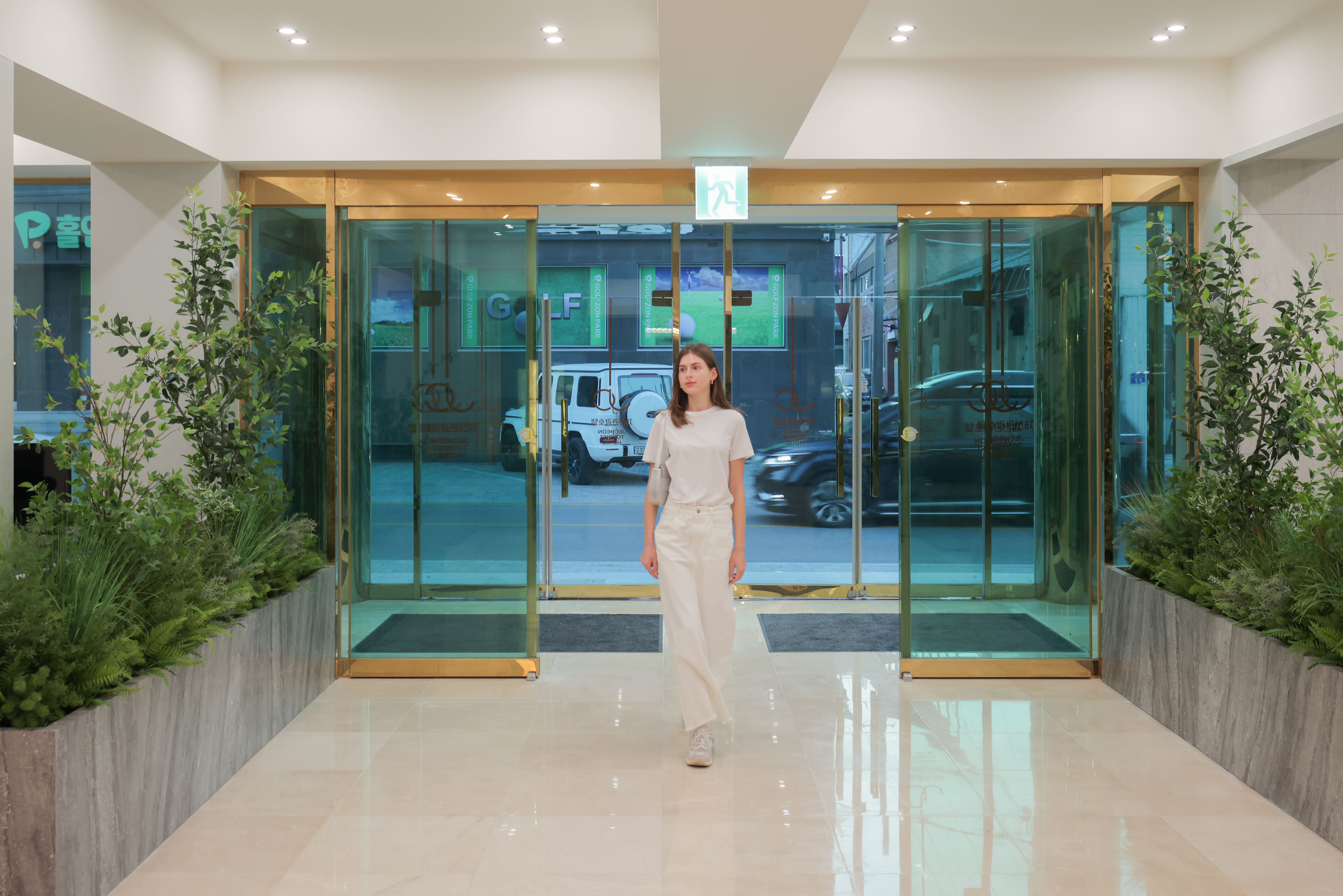 제천 JC HOTEL / 