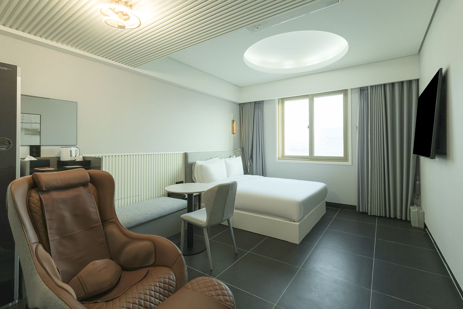 제천 JC HOTEL / 