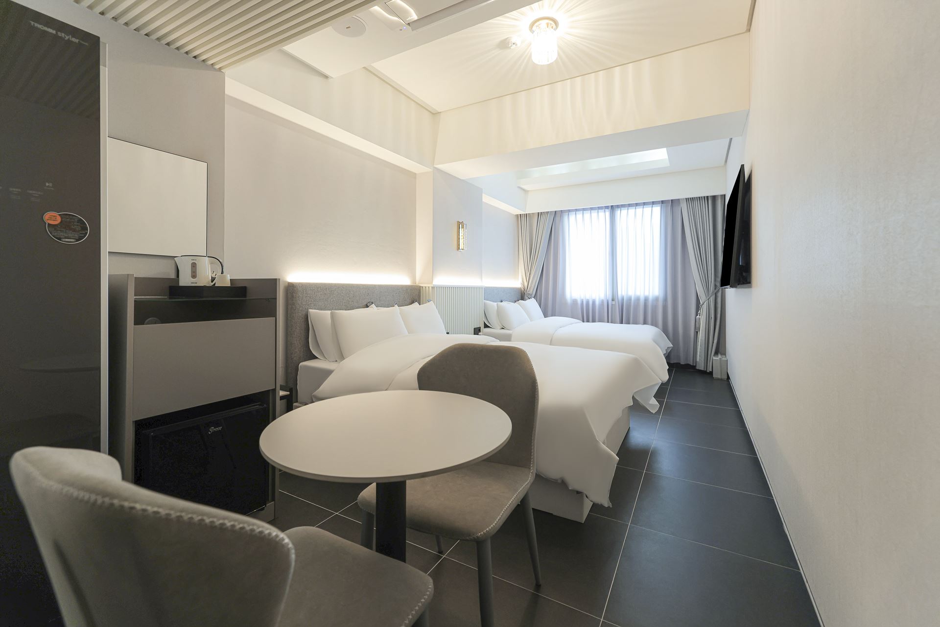 제천 JC HOTEL / 
