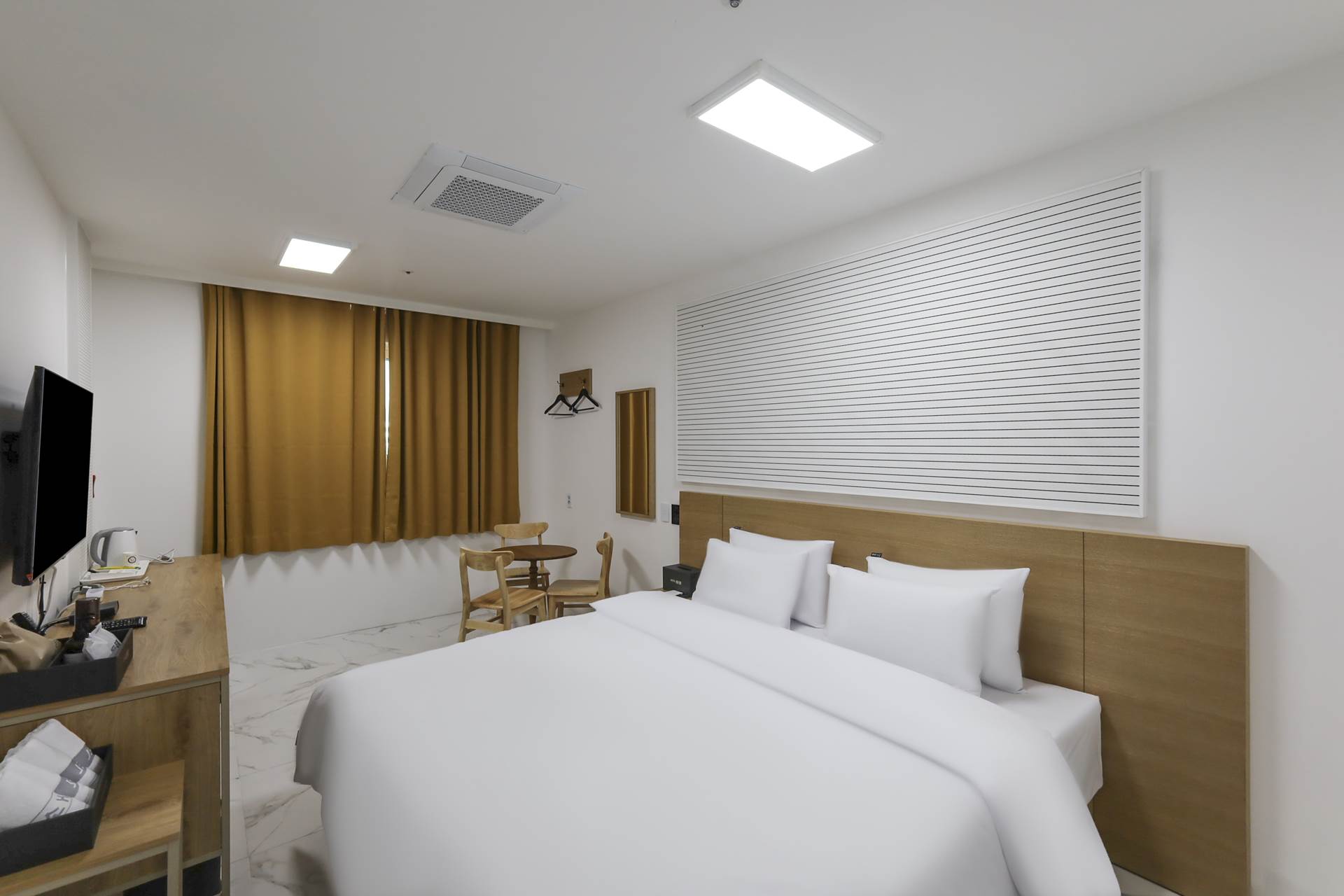 음성 더 킹 HOTEL / 