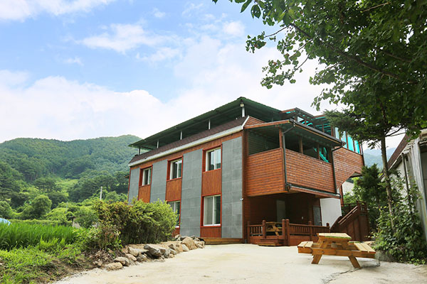 무주 덕유산숲 펜션 / 