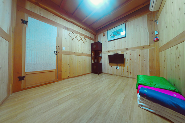 전주 한옥장수 펜션 / 