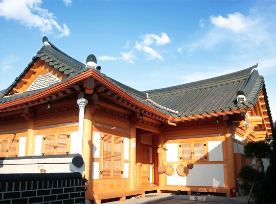 전주 한옥장수 펜션 / 