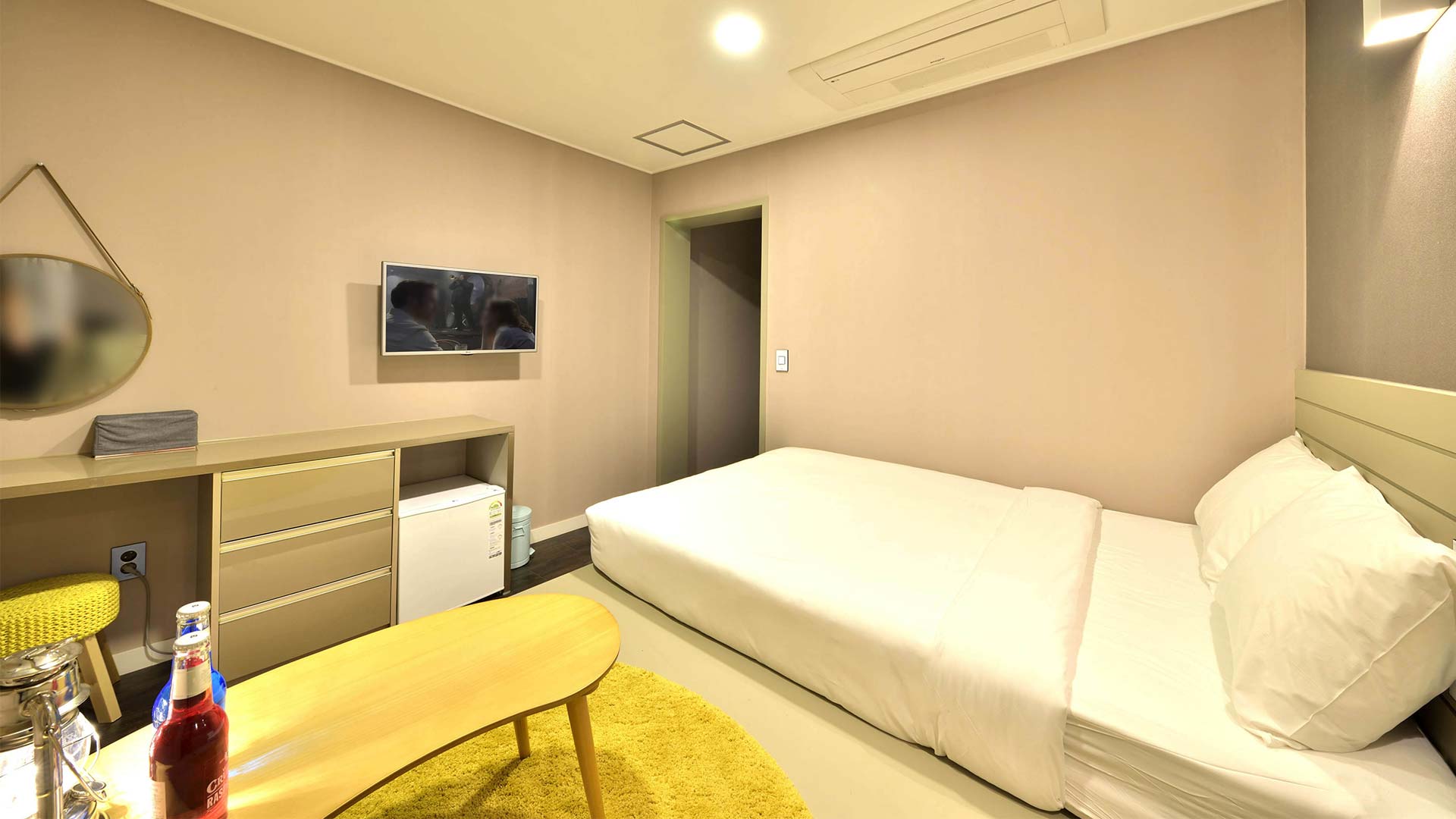 위드유 비즈니스호텔 /