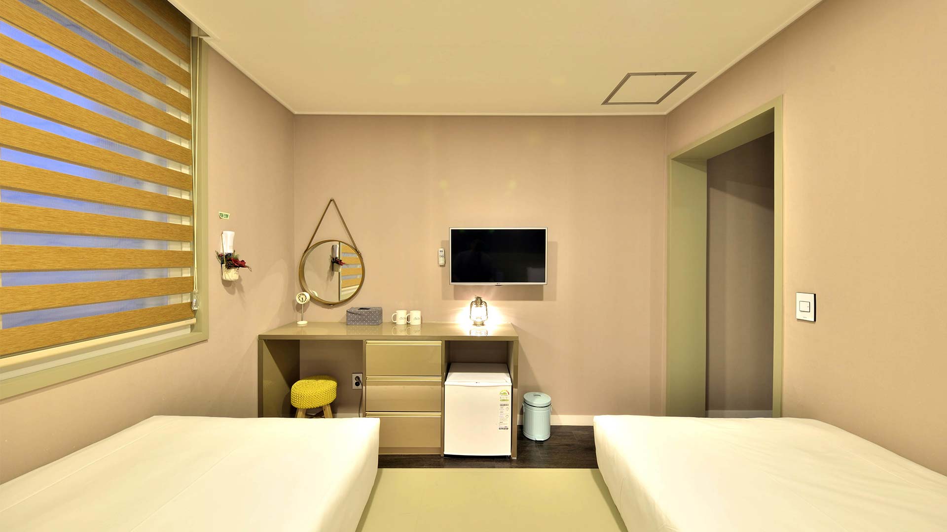 위드유 비즈니스호텔 /