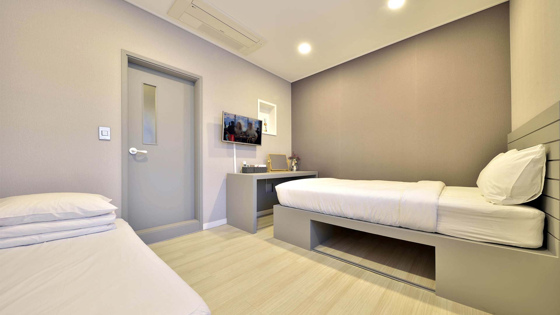 위드유 비즈니스호텔 /