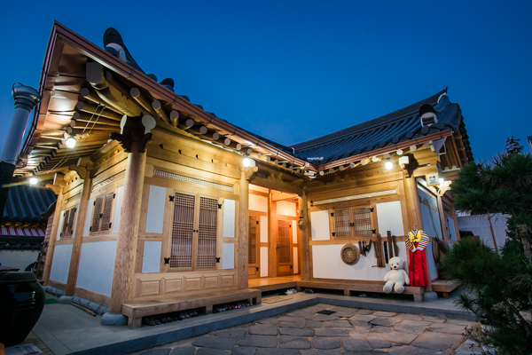 전주 한옥장수 펜션 / 