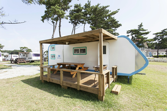 태안 몽산포홀리데이파크카라반 / 