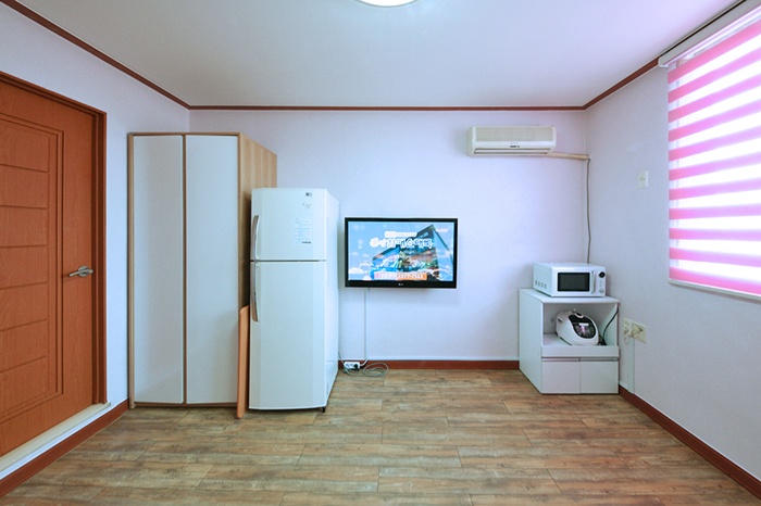 안면도 꽃지화이트펜션 / 