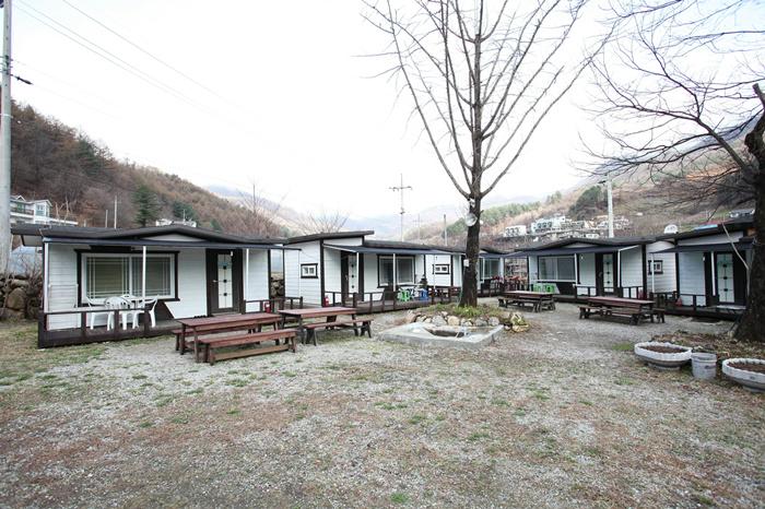 가평 연인산스토리펜션 / 