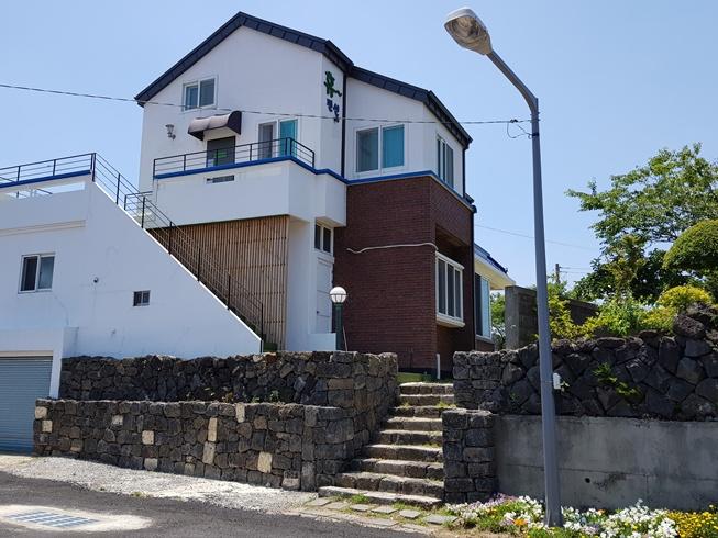 제주 세화휴펜션 / 